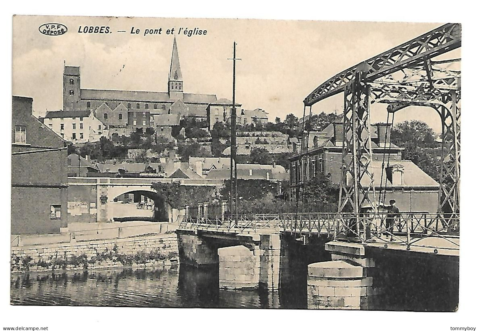 CPA Lobbes - Le Pont Et L'église - Lobbes