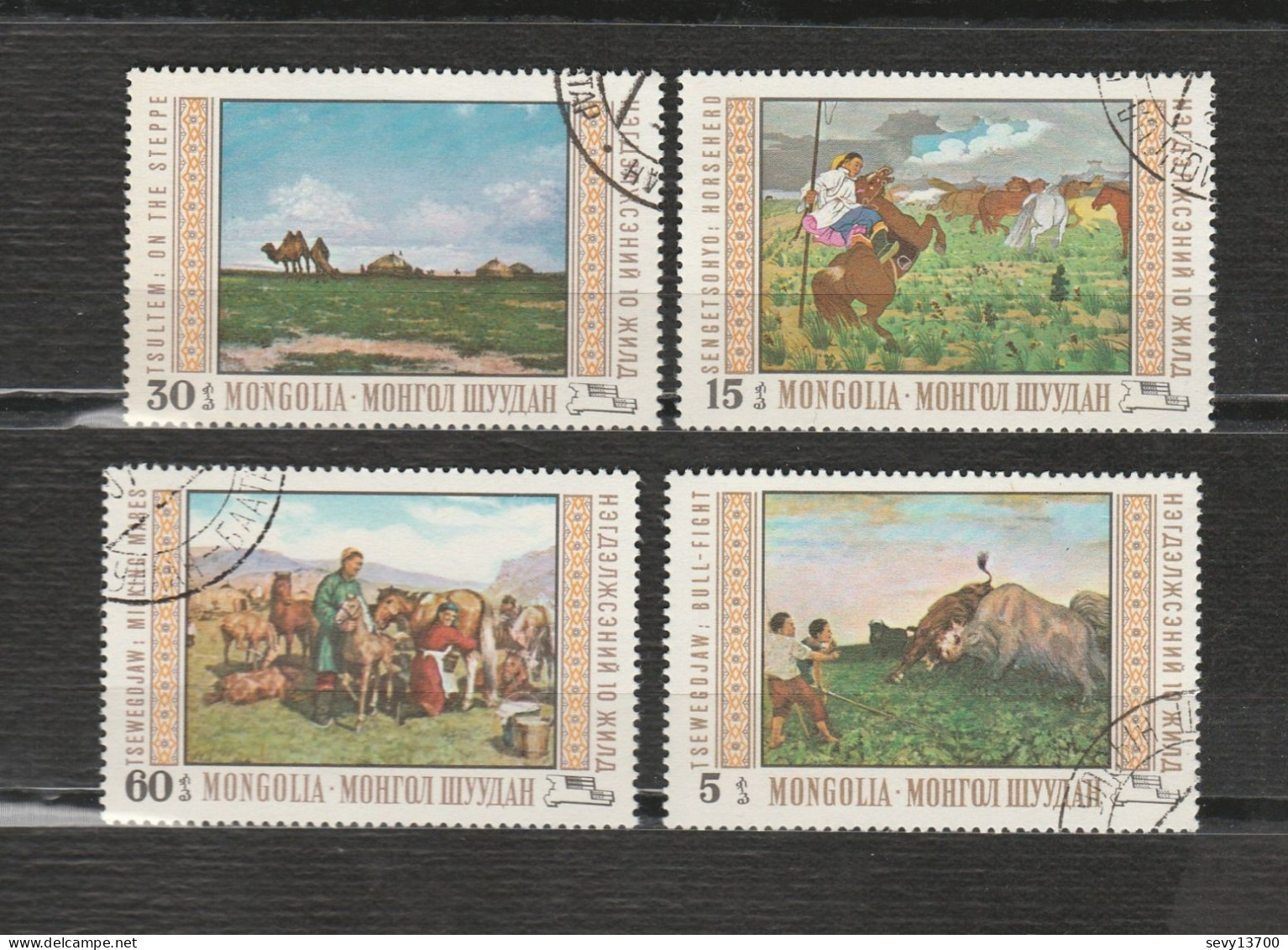 Mongolie Lot 23 Timbres Cavaliers Les Caravanes La Steppe Les Chevaux Chameaux - Mongolia