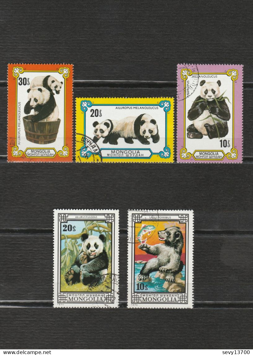 Mongolie - Lot 40 Timbres Les Animaux, Chevaux Moutons Castors Gazelles Chiens Ours Pandas Grenouille Poissons Oiseaux - Mongolia