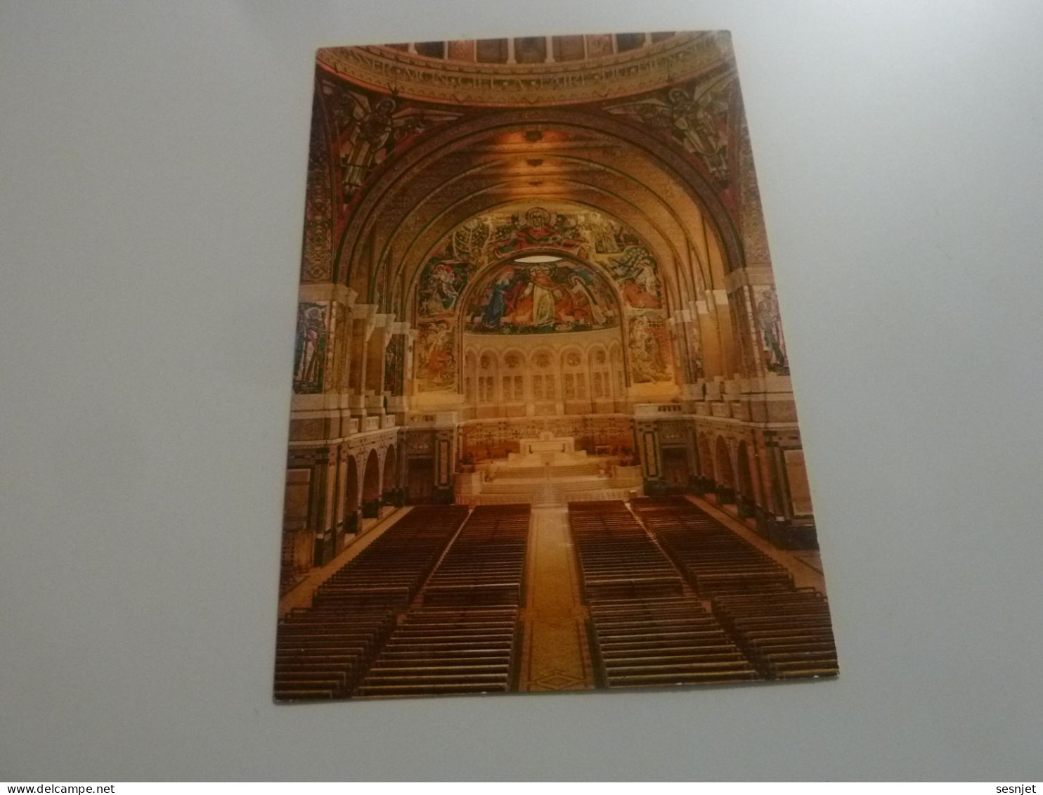 Lisieux - La Basilique Sainte-Thérèse  - L'Intérieur - 617 - Editions D'Auteuil - B.s.l.t .- - Kirchen U. Kathedralen