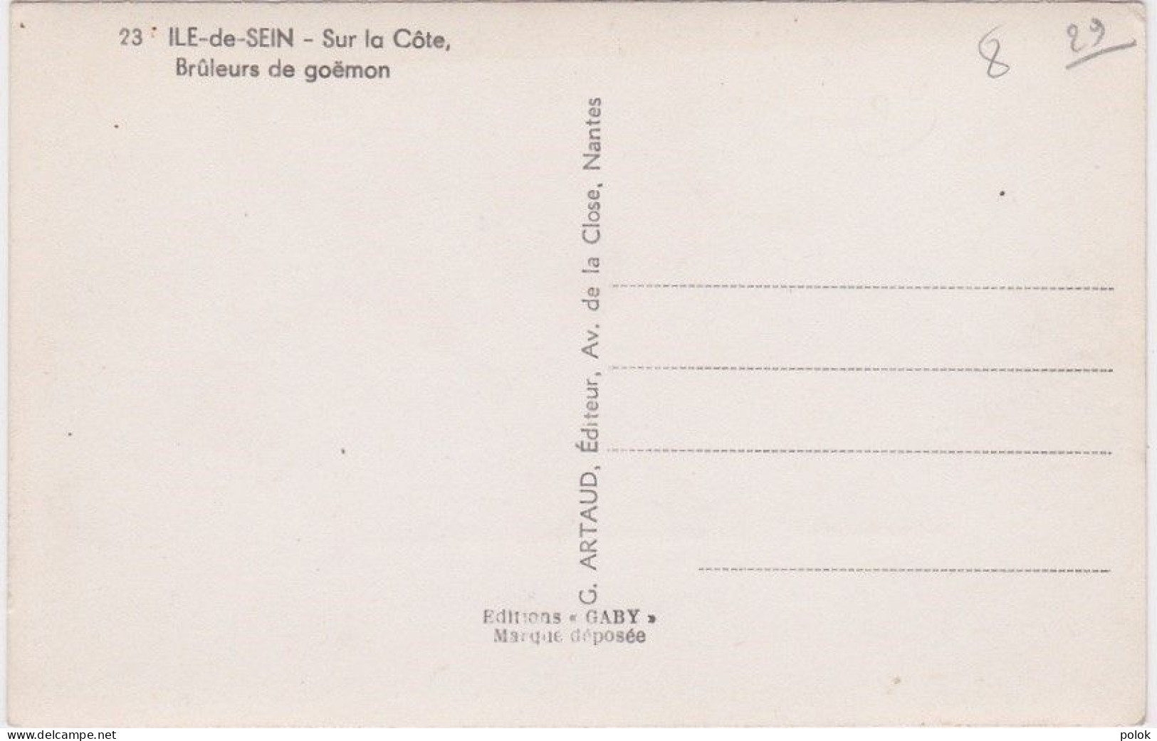 Cpsm Petit Format ILE De SEIN – Brûleurs De Goëmon - Ile De Sein