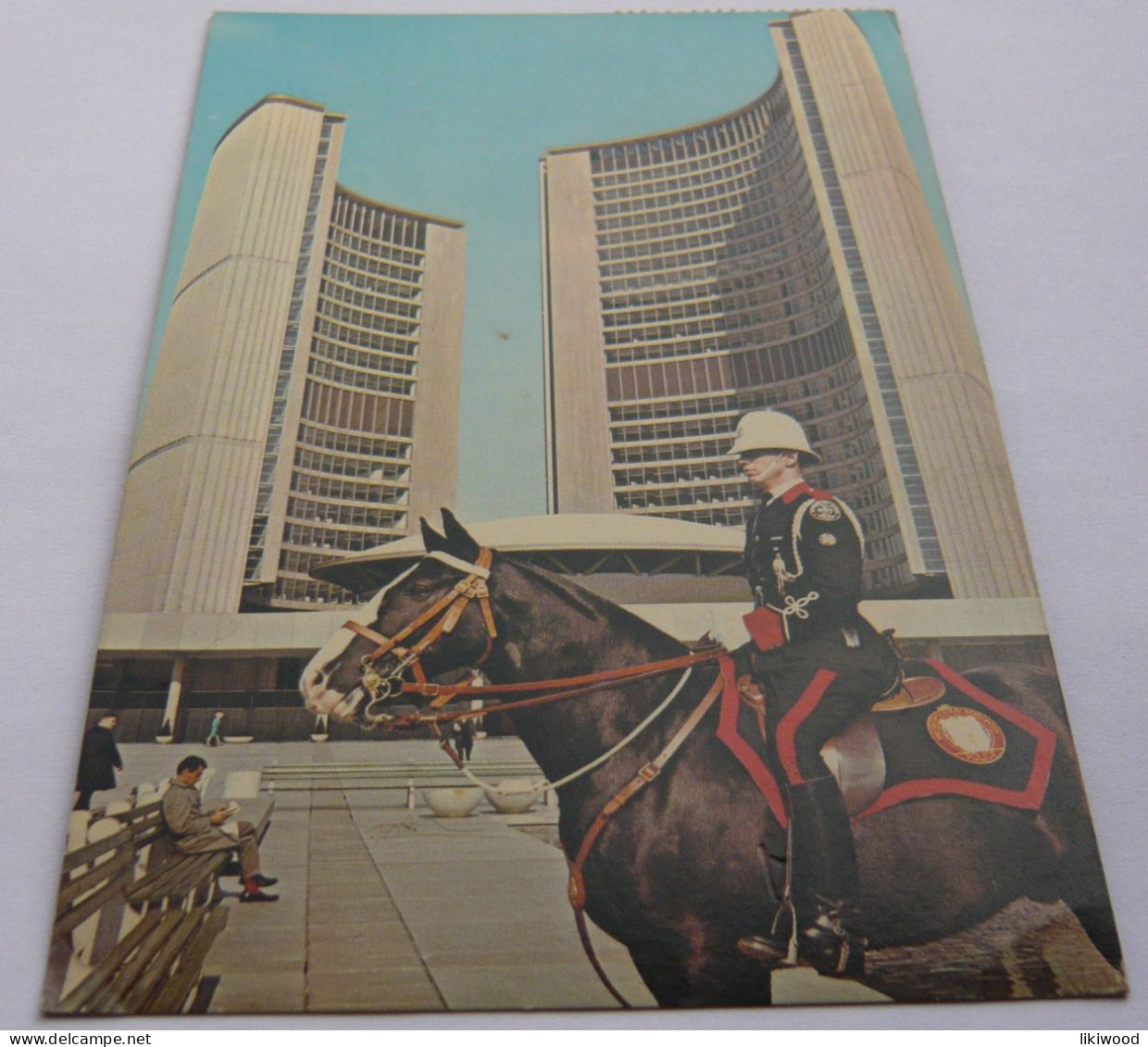 Metropolitan Toronto Mounted Police, Policeman On Horseback, In Front Of The City Hall - Toronto