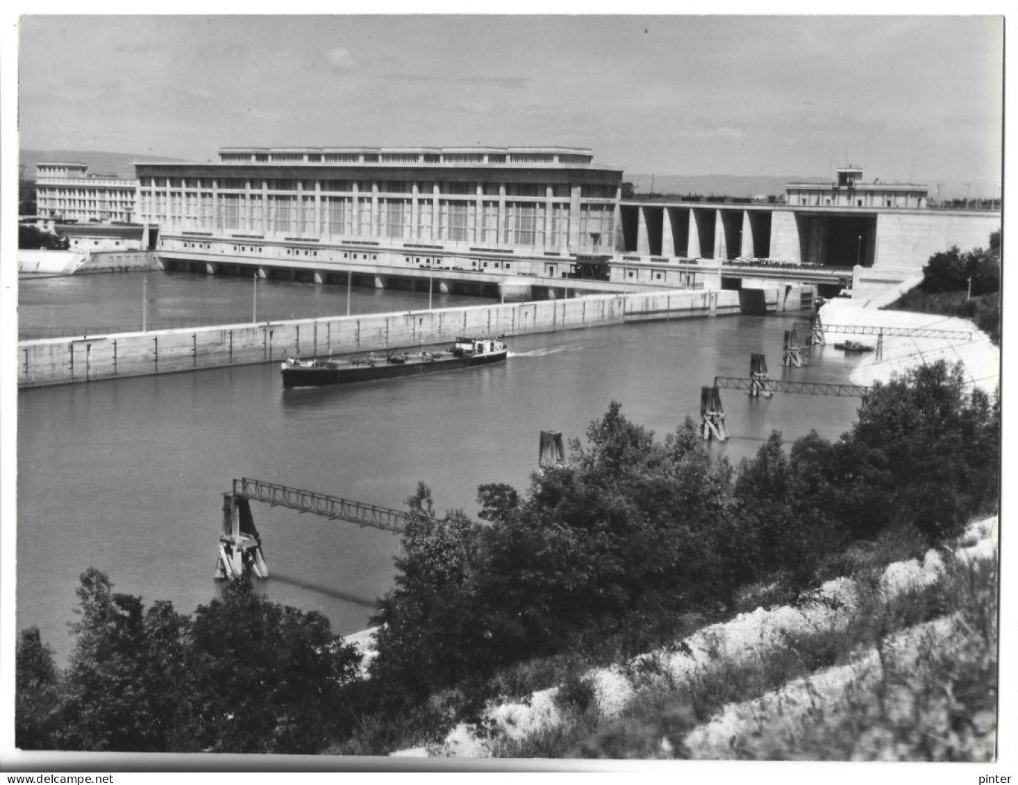 PENICHE - DONZERE MONDRAGON Bateaux Aval De L'Ecluse En 1959 - Hausboote