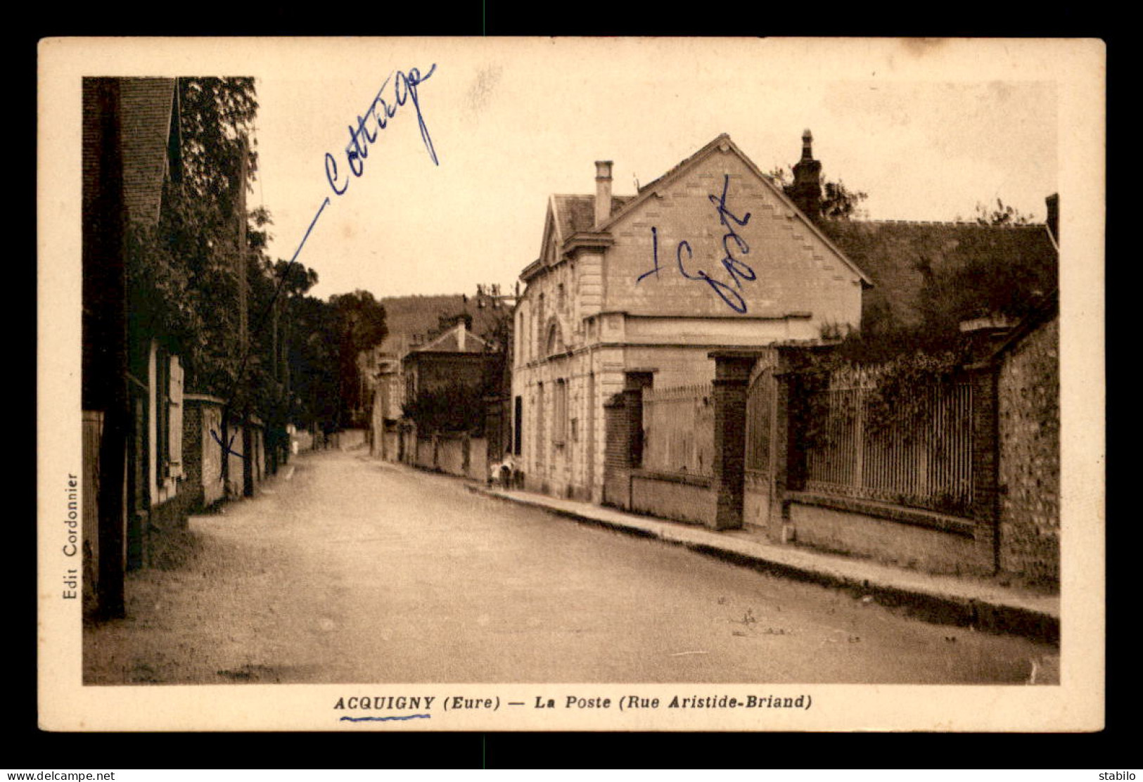 27 - ACQUIGNY - LA POSTE RUE ARISTIDE BRIAND - Acquigny