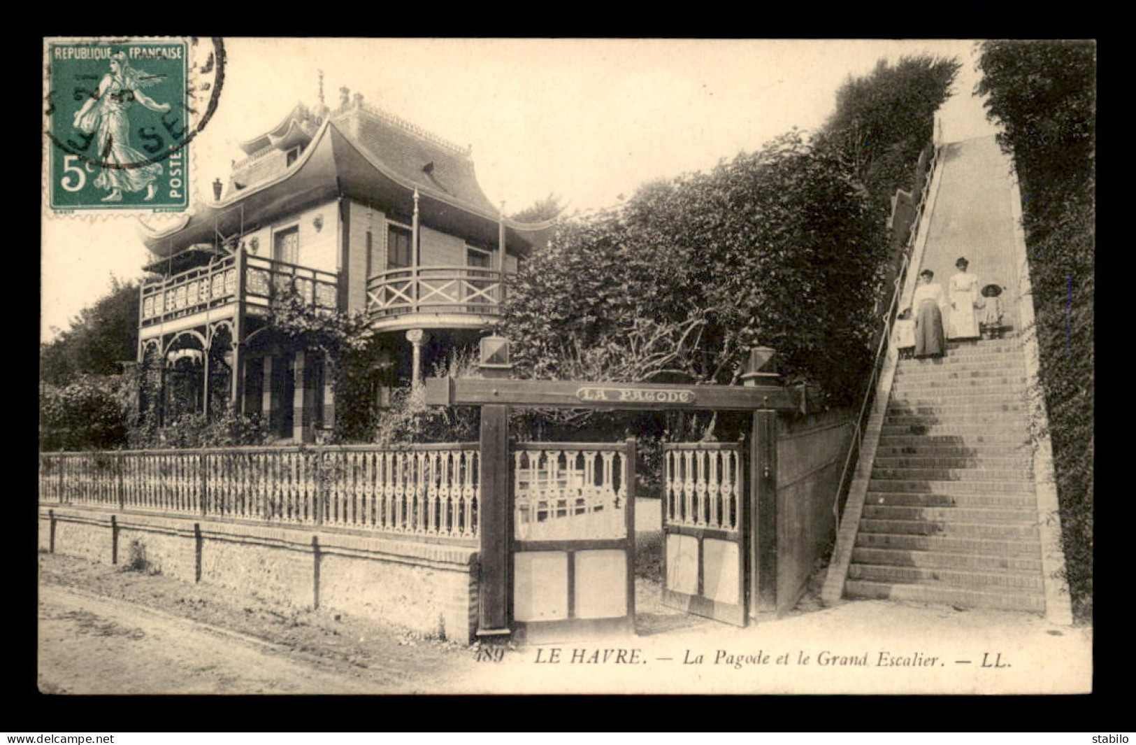 76 - LE HAVRE - LA PAGODE ET LE GRAND ESCALIER - Gare