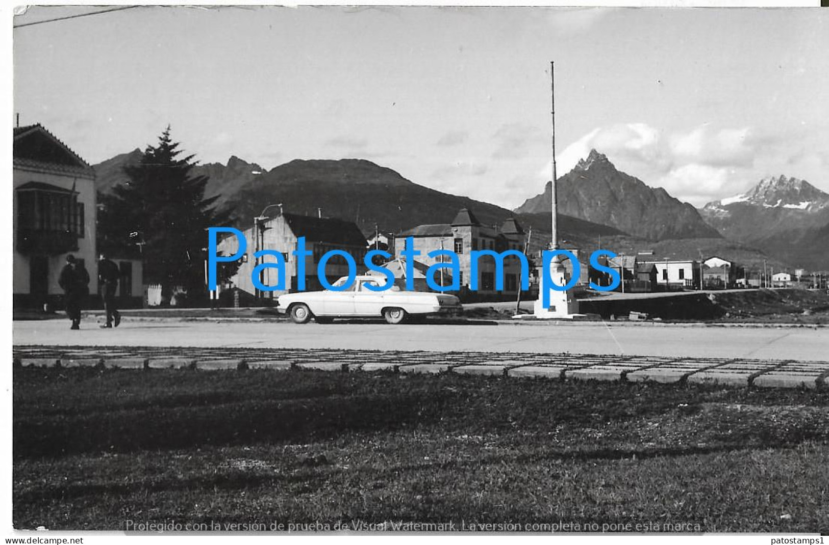 226743 ARGENTINA TIERRA DEL FUEGO USHUAIA VISTA PARCIAL & CAR POSTAL POSTCARD - Argentina