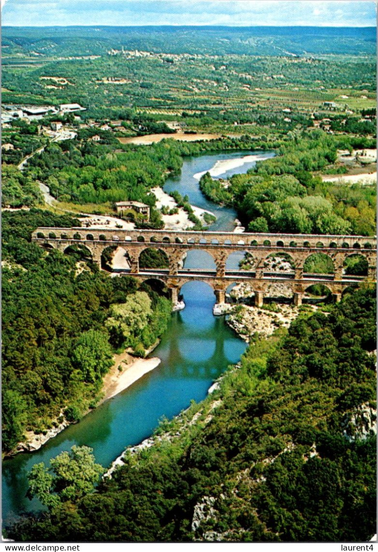 11-4-2024 (1 Z 38) France - Le Pont D Gard - Bruggen
