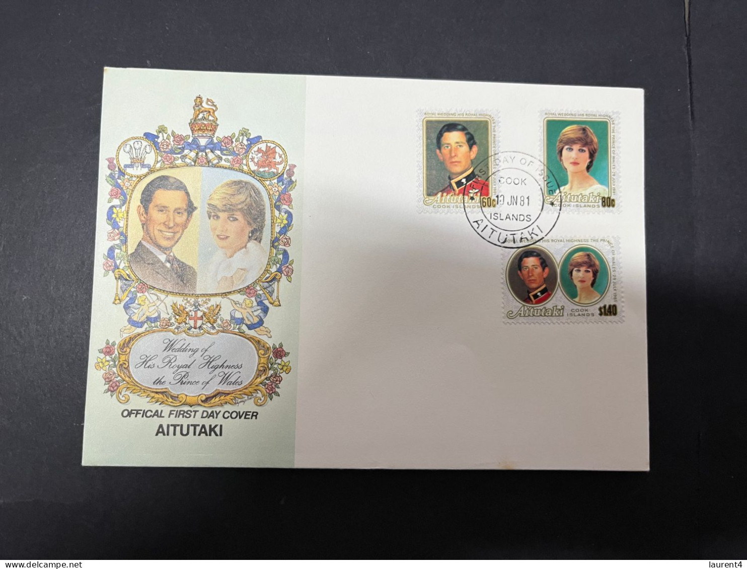 11-4-2024 (1 Z 39) 1 FDC - Aitutaki - Prince Charles (now King Charles) & Lady Diana Spencer Royal Wedding - Case Reali
