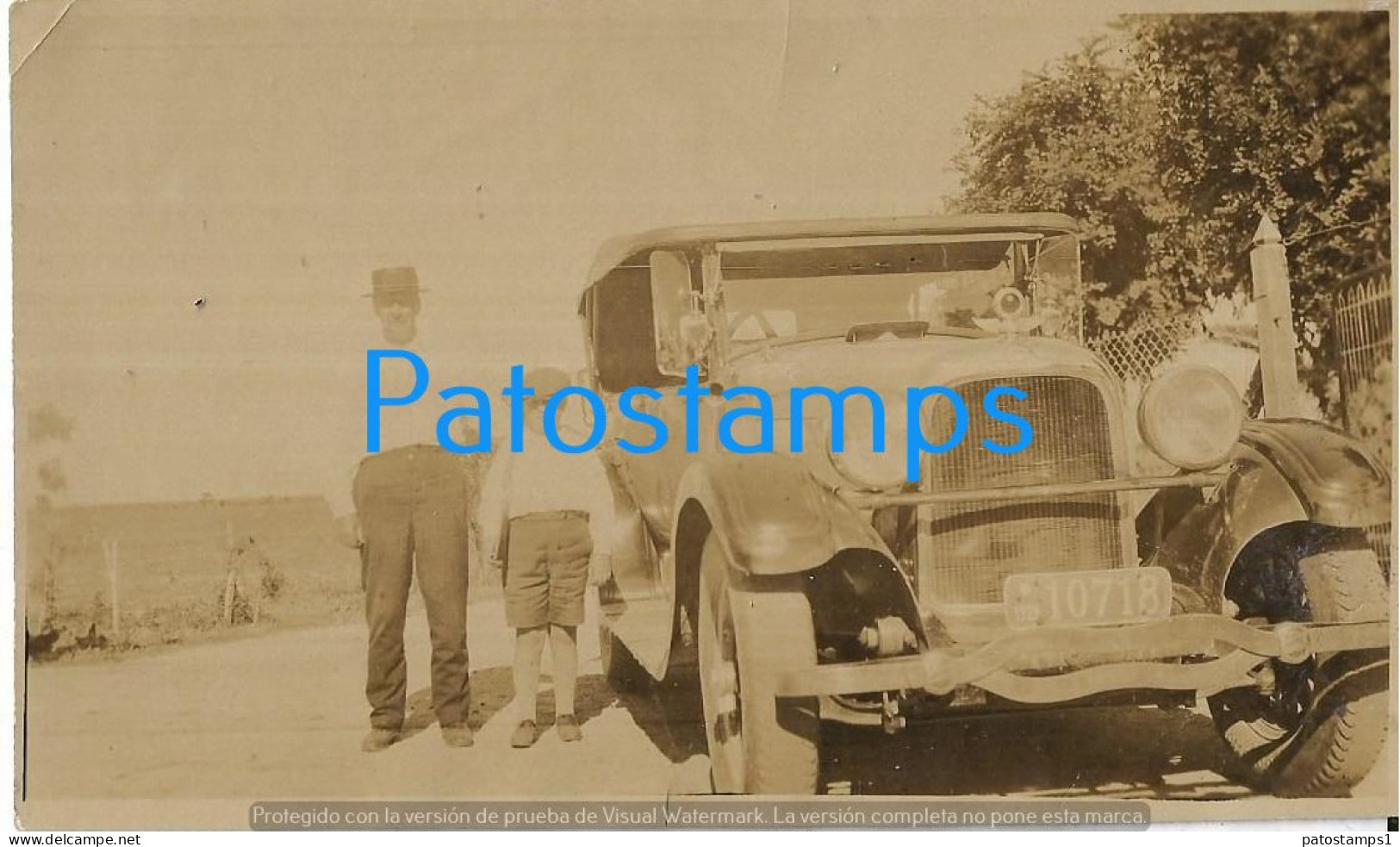 226771 ARGENTINA AUTOMOBILE CAR AND MAN WITH BOY PHOTO NO POSTAL POSTCARD - Argentinien