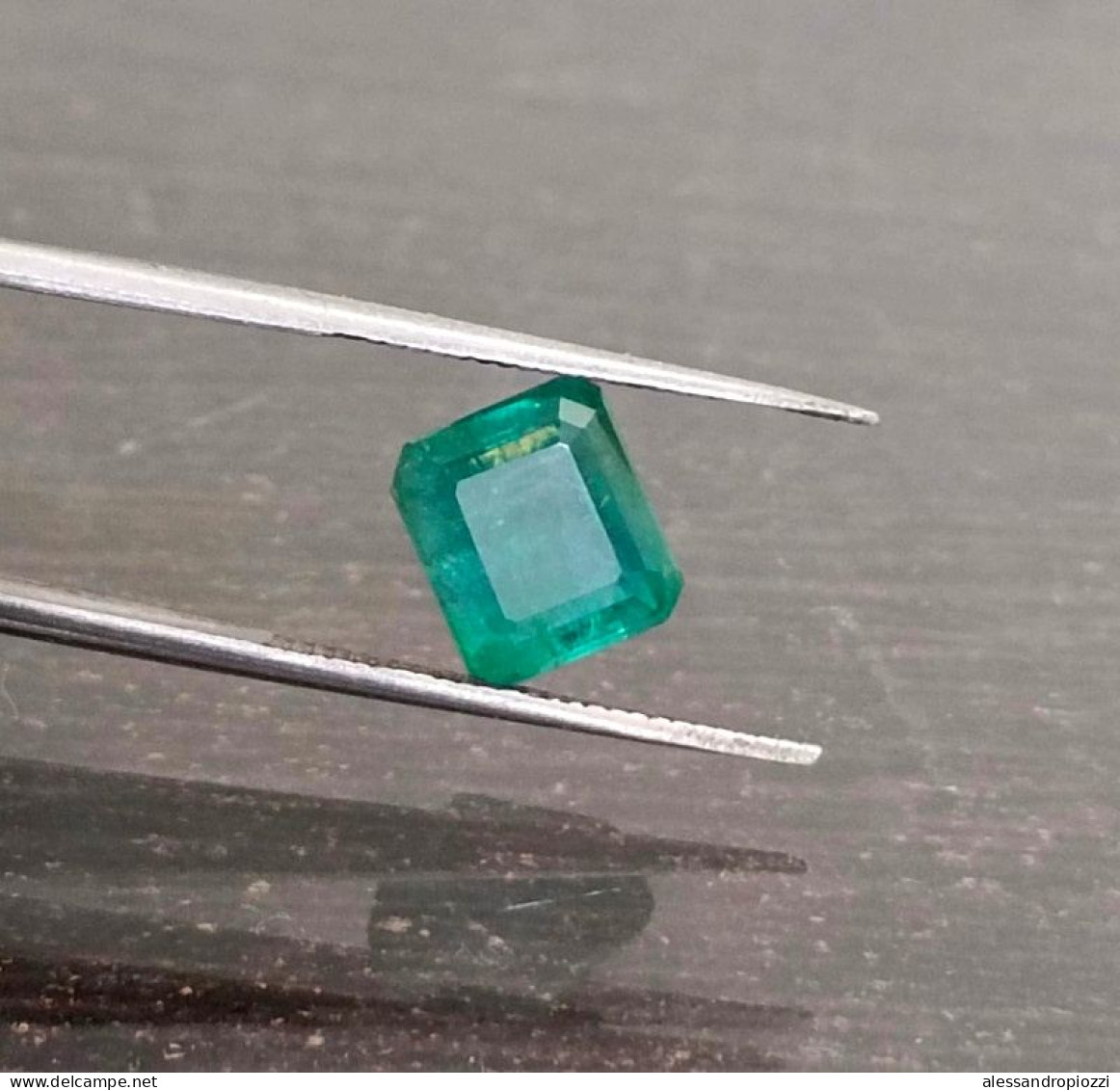 Smeraldo Dello Zambia Certificato IGI Da 2,79 Ct, Pietra Preziosa Naturale Al 100%. - Emeraude