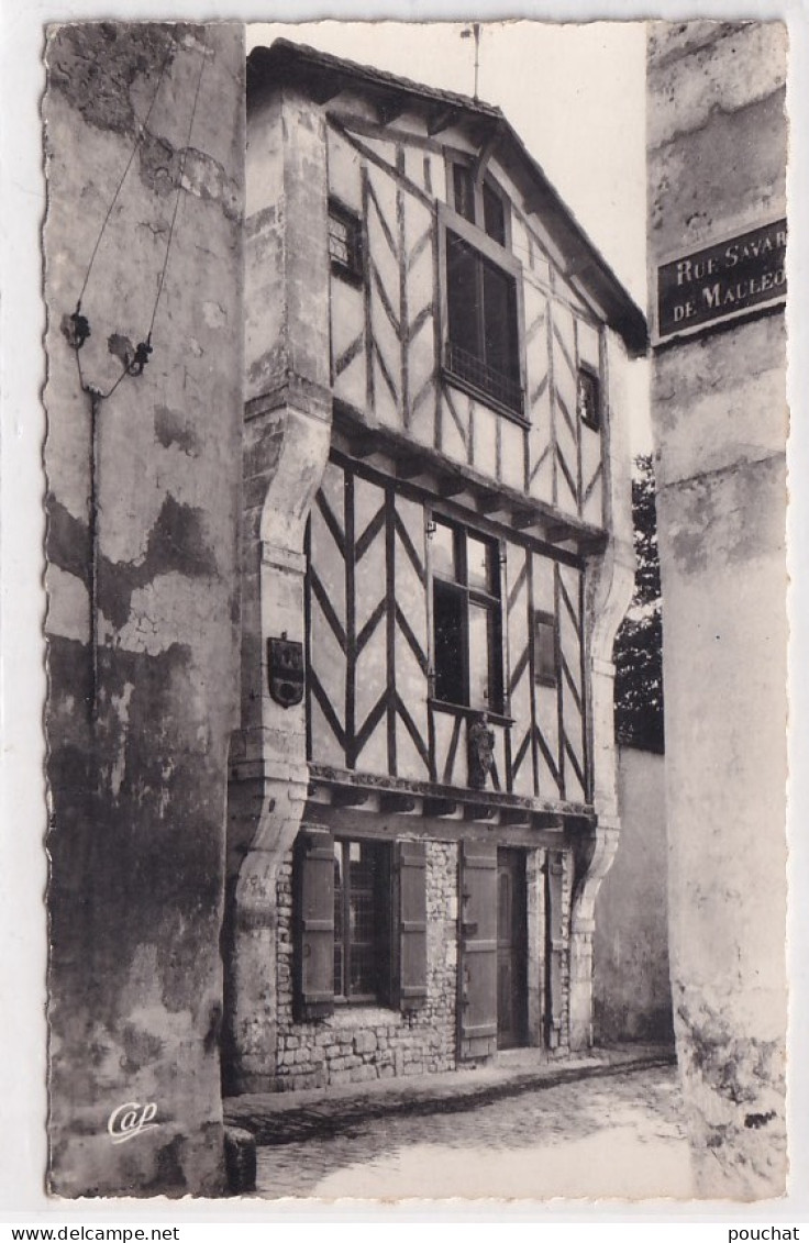 C18-17) SAINT MARTIN (ILE DE RE) VIEILLE MAISON - STYLE RENAISSANCE  - 1959 - ( 2 SCANS ) - Saint-Martin-de-Ré