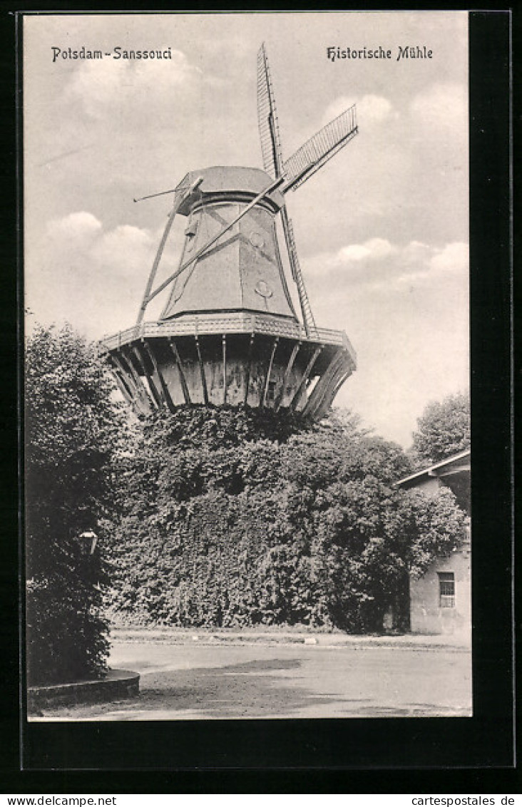 AK Potsdam-Sanssouci, Historische Windmühle, Strassenansicht  - Windmills