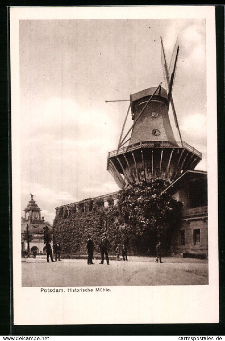 AK Potsdam, Historische Windmühle Mit Besuchern  - Windmühlen