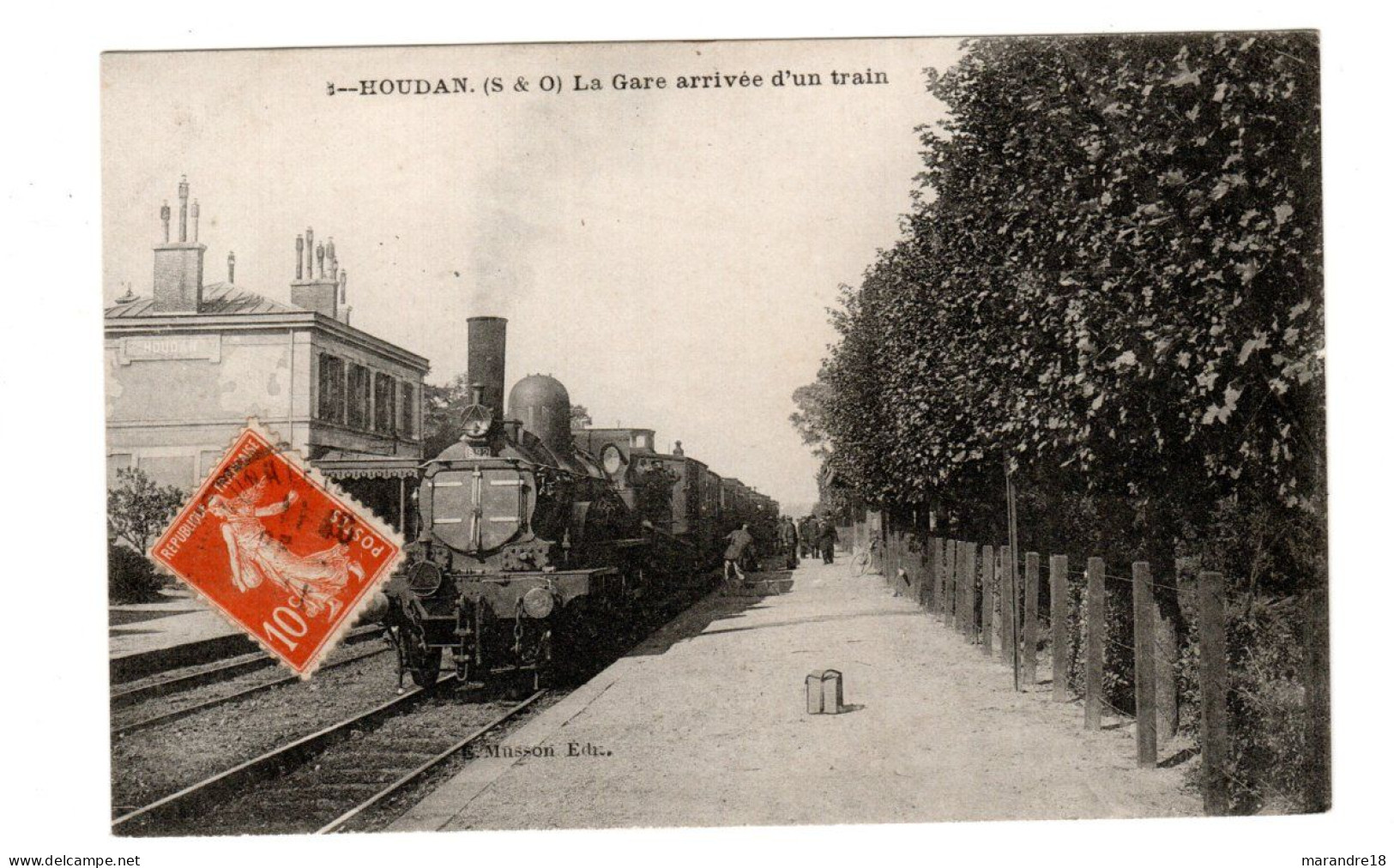 Houdan , La Gare , Train , Locomotive à Vapeur - Houdan