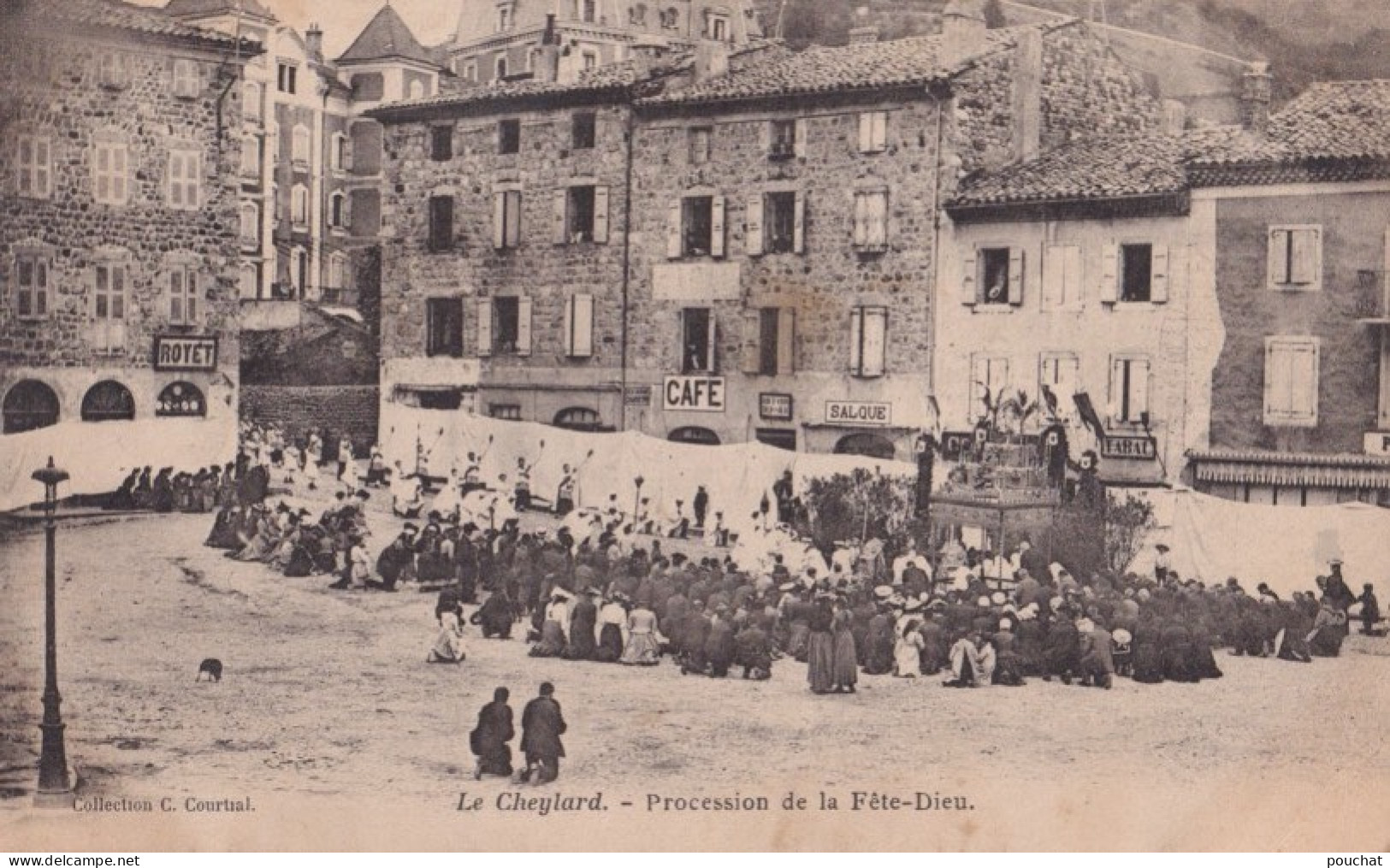 A2-07) LE CHEYLARD (ARDECHE) PROCESSION DE LA FETE DIEU  - ANIMATION - 1906 - 2 SCANS - Le Cheylard