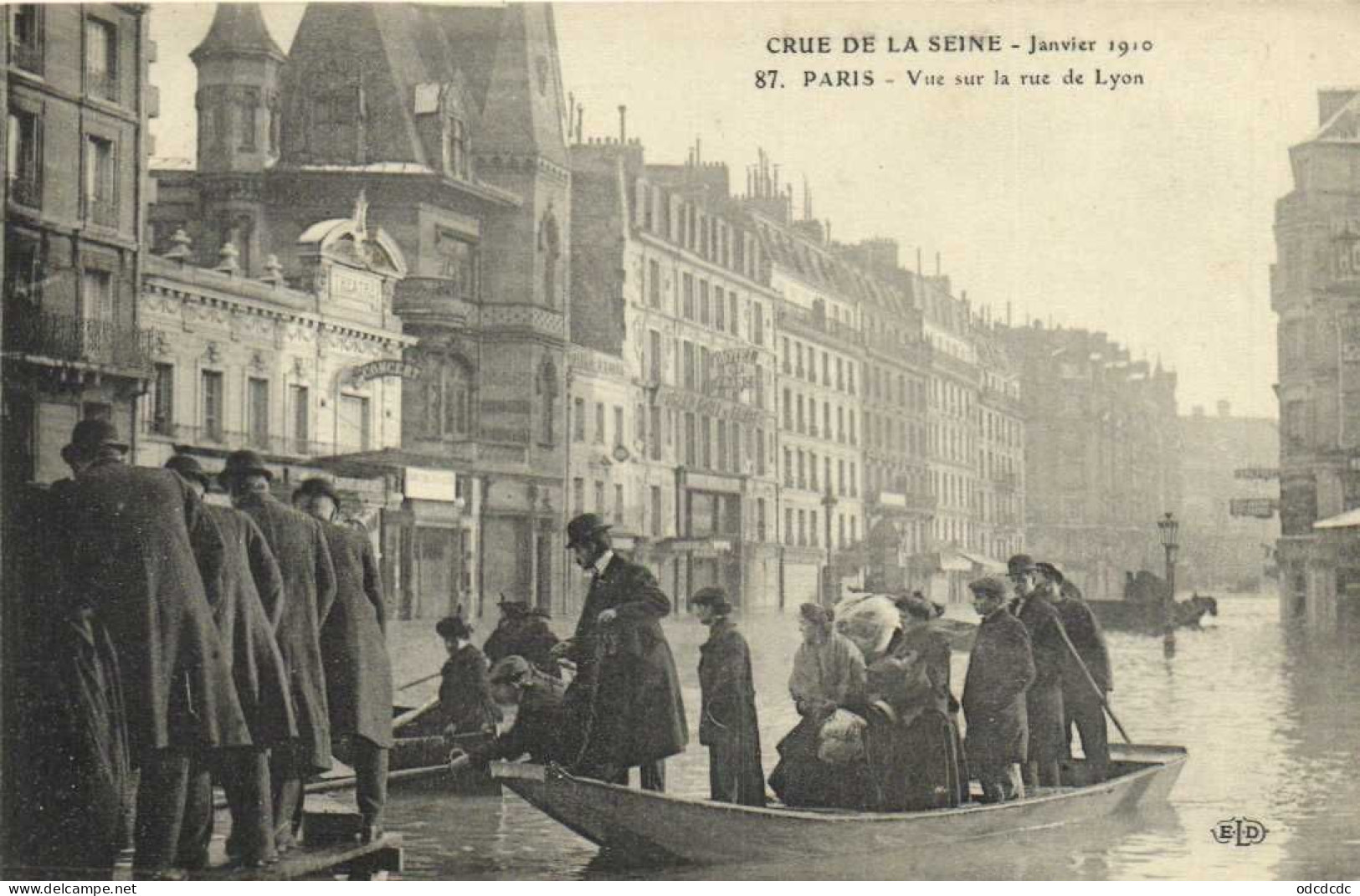 DESTOCKAGE Avant fermeture boutique T BON LOT 100 CPA  INONDATIONS DE PARIS 1910 Touies Animées  (toutes scannées )