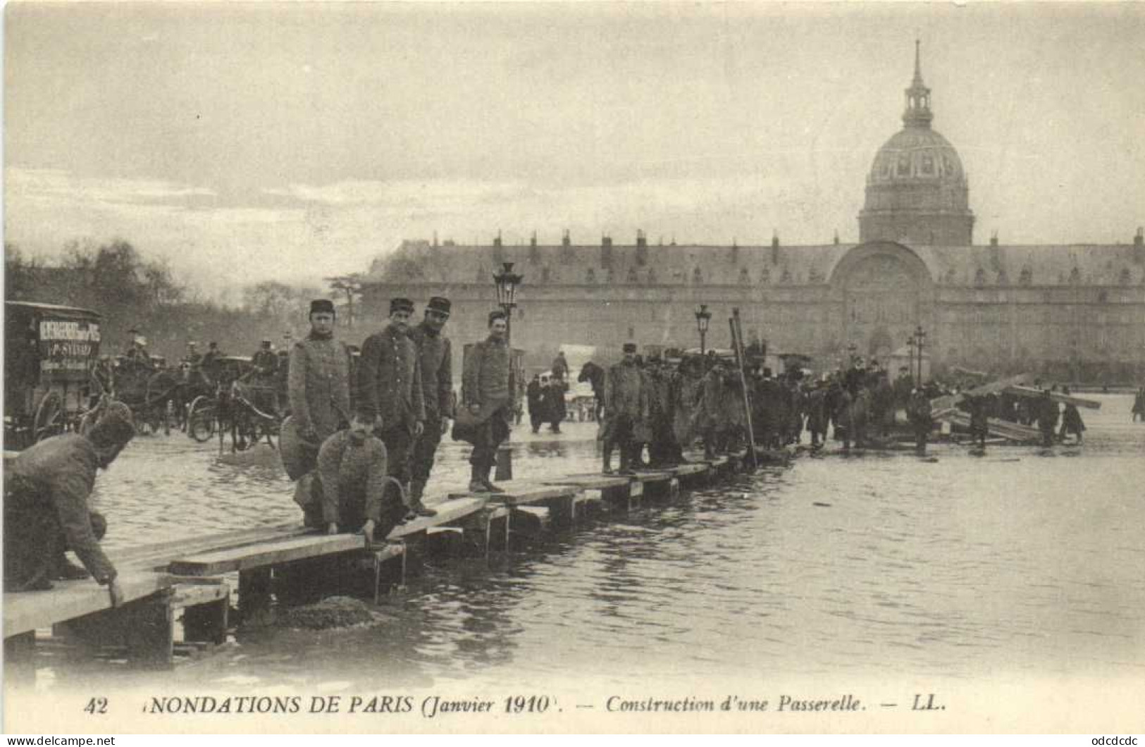 DESTOCKAGE Avant fermeture boutique T BON LOT 100 CPA  INONDATIONS DE PARIS 1910 Touies Animées  (toutes scannées )