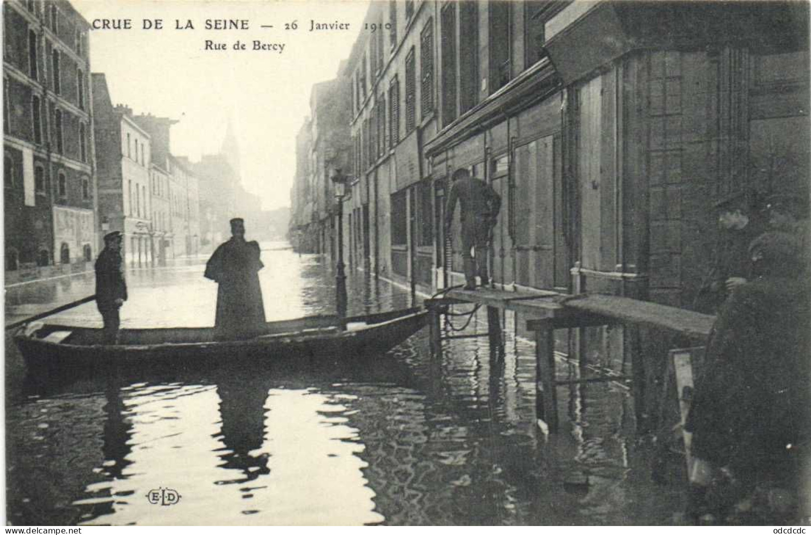 DESTOCKAGE Avant fermeture boutique T BON LOT 100 CPA  INONDATIONS DE PARIS 1910 Touies Animées  (toutes scannées )