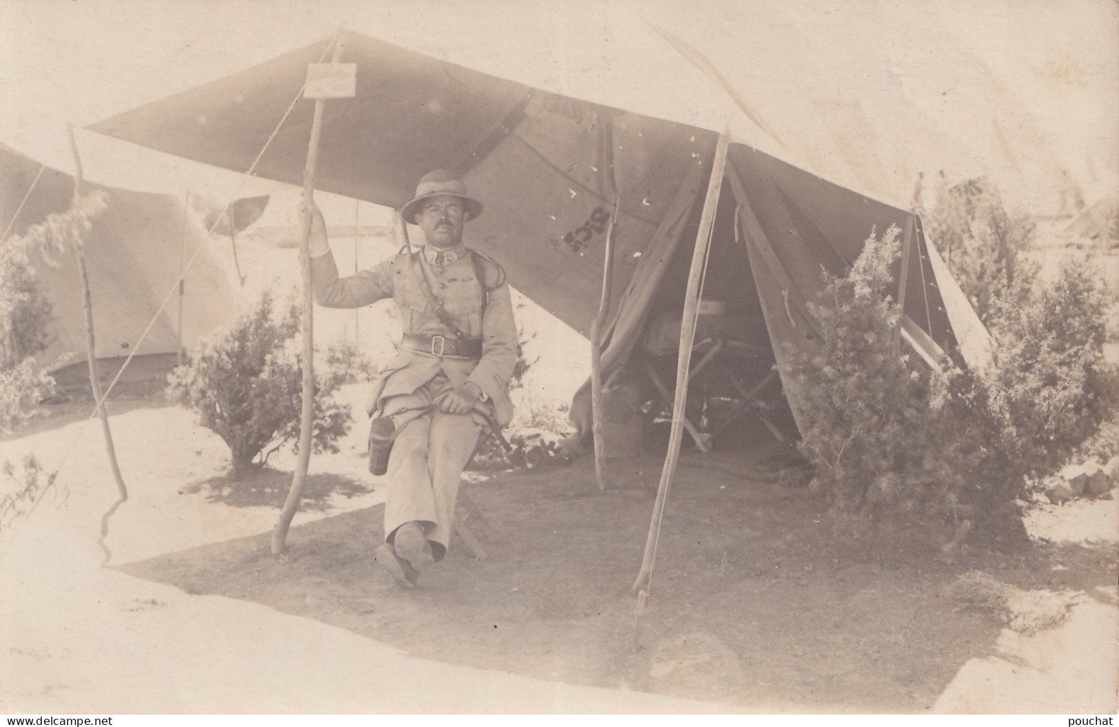 CAMP DE CHAMPLAIN - ALGERIE - CARTE PHOTO DU 27/09/1922 - MILITAIRE GRADÉ TROUPE  COLONIALE -( 3 SCANS ) - Other Wars