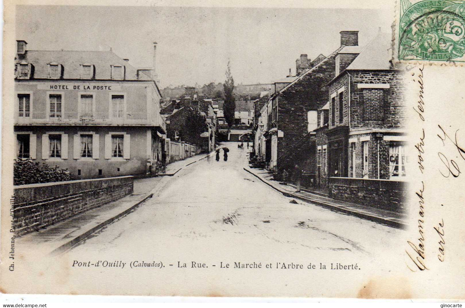 Pont D'ouilly La Rue Le Marché - Pont D'Ouilly