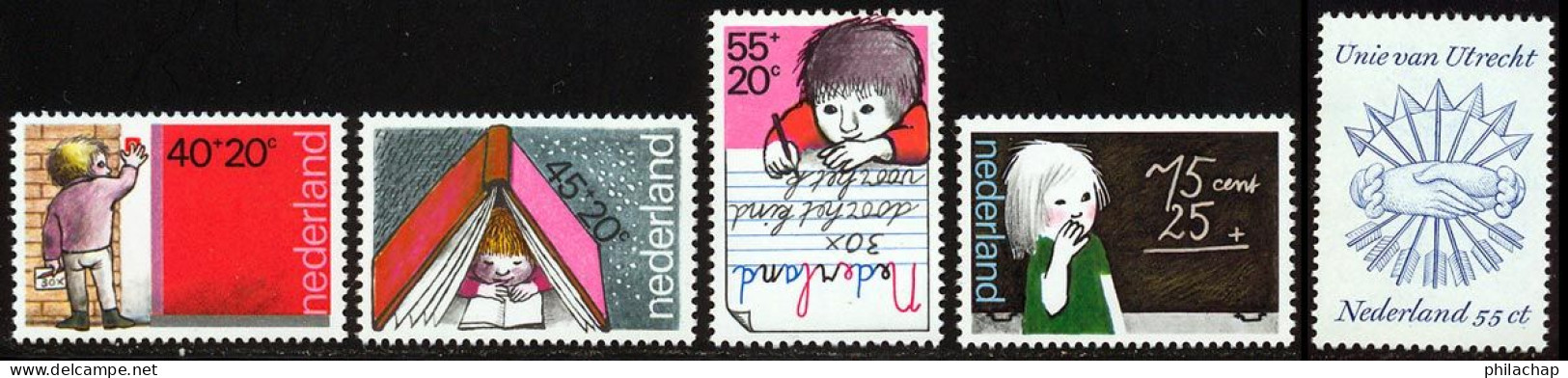 Pays-Bas 1978 Yvert 1099 / 1103 ** TB - Neufs