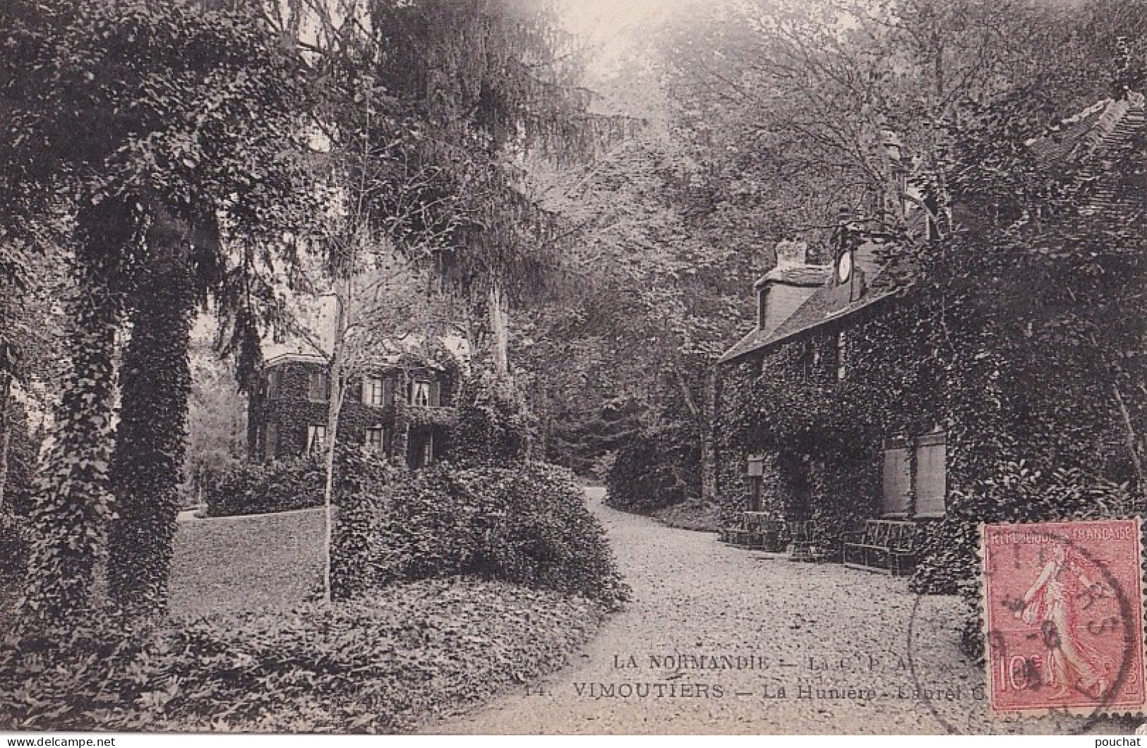 F13-61) VIMOUTIERS (ORNE) LA HUNIERE - LAUREL COTTAGE  - 1906 - Vimoutiers