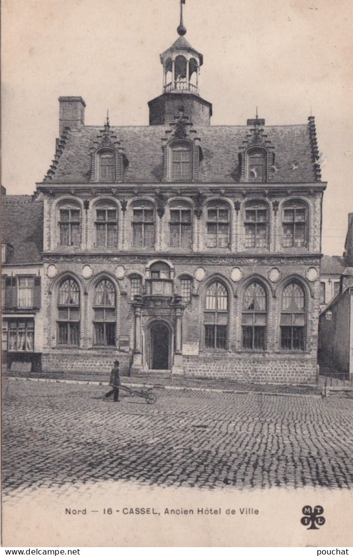 F17-59) CASSEL (NORD) ANCIEN HOTEL DE VILLE  - ANIMEE - 1904  - ( 2 SCANS ) - Cassel