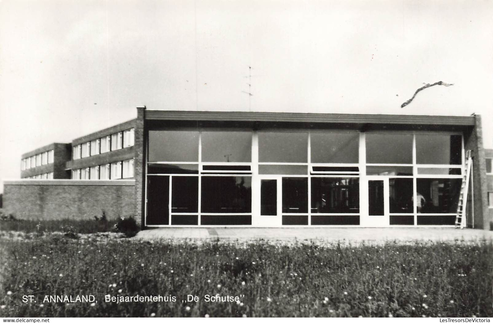 PAYS-BAS - St Annaland - Bejaardentehuis - De Schutse - Vue Sur La Maison De Retraite - Carte Postale Ancienne - Tholen