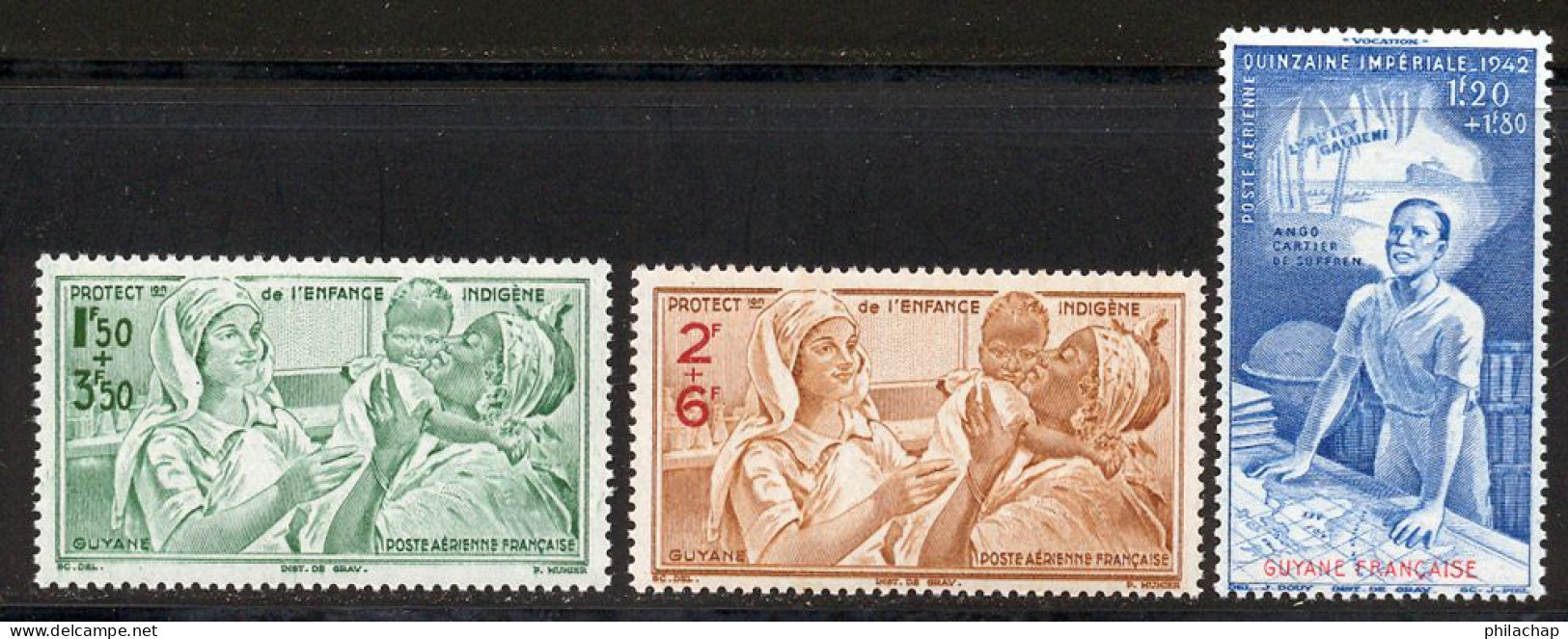 Guyane PA 1942 Yvert 22 / 24 ** TB PEIQI Coin De Feuille - Unused Stamps