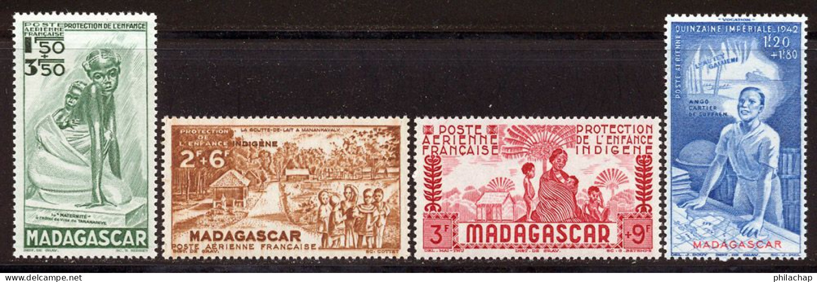 Madagascar PA 1942 Yvert 41 / 44 ** TB PEIQI Coin De Feuille - Luftpost