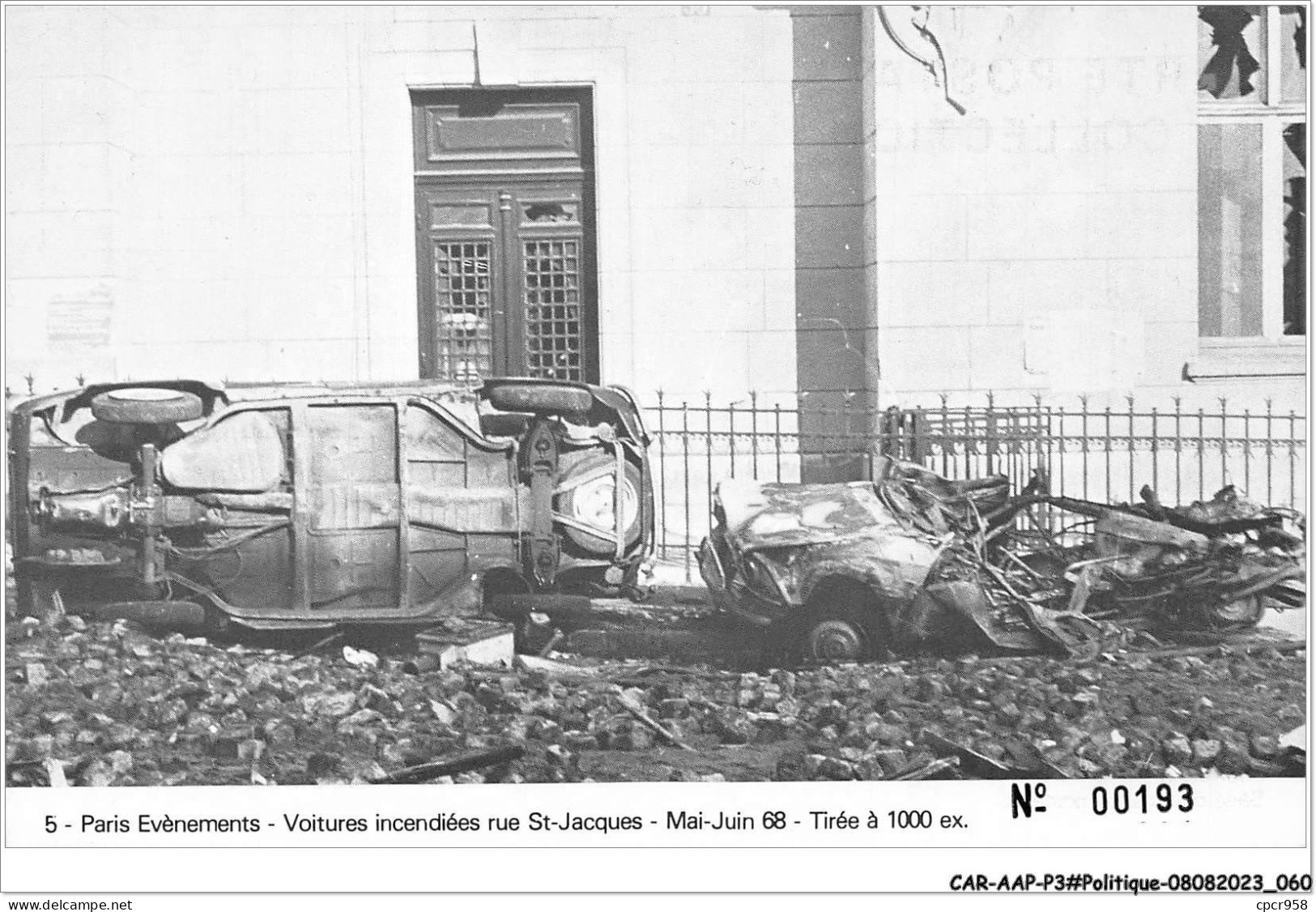 CAR-AAPP3-0197 - POLITIQUE - Voiture Incendiées Rue St-jacques - Mai-juin 68 - Eventos