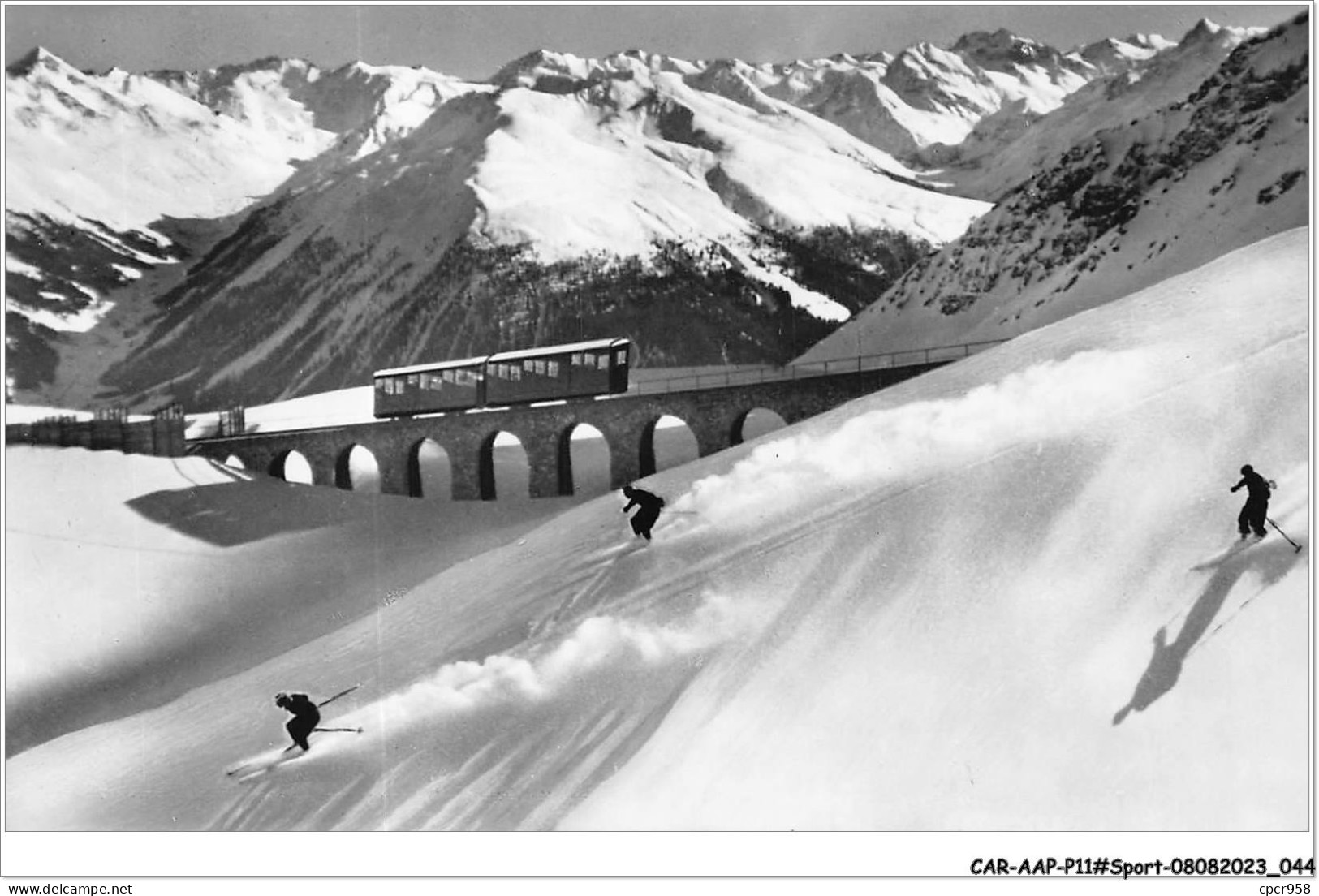 CAR-AAPP11-0892 - SPORTS - Parsennbahn Gegen Dischmatal Und Sertigtal - Dorftäli-abfahrt - Sports D'hiver