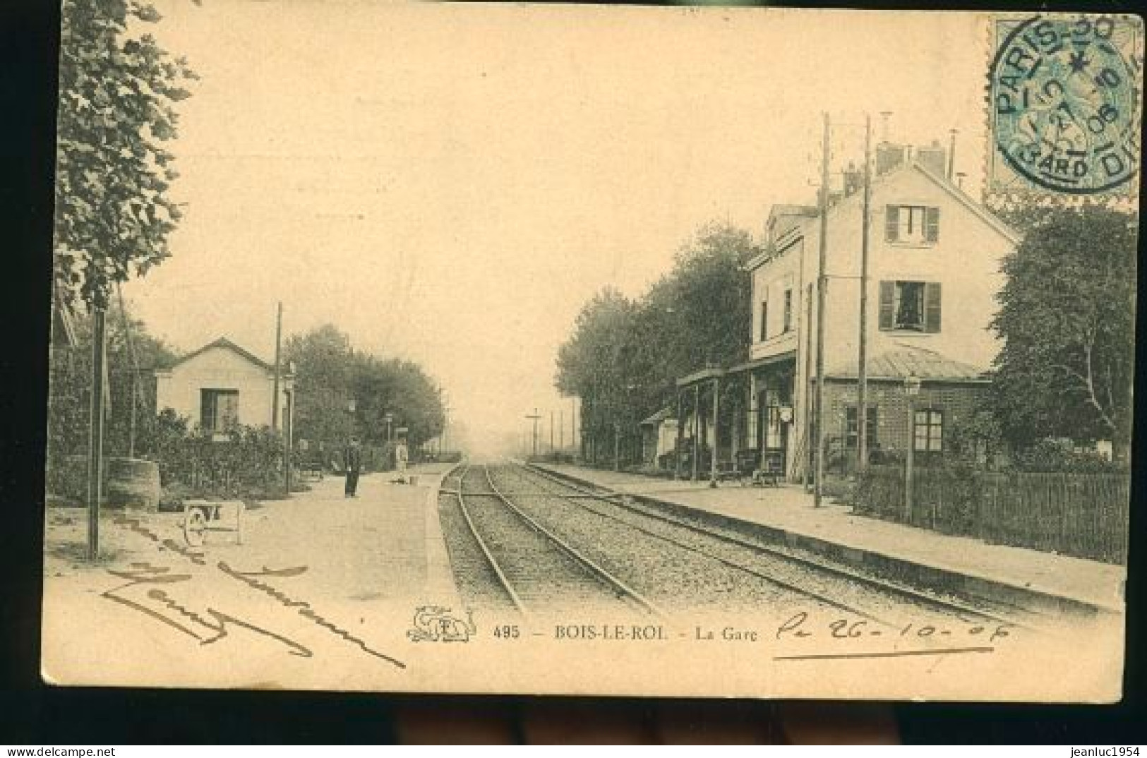 BOIS LE ROI LA GARE       (    Mes Cartes Ne Sont Pas Jaunies ) - Bois Le Roi