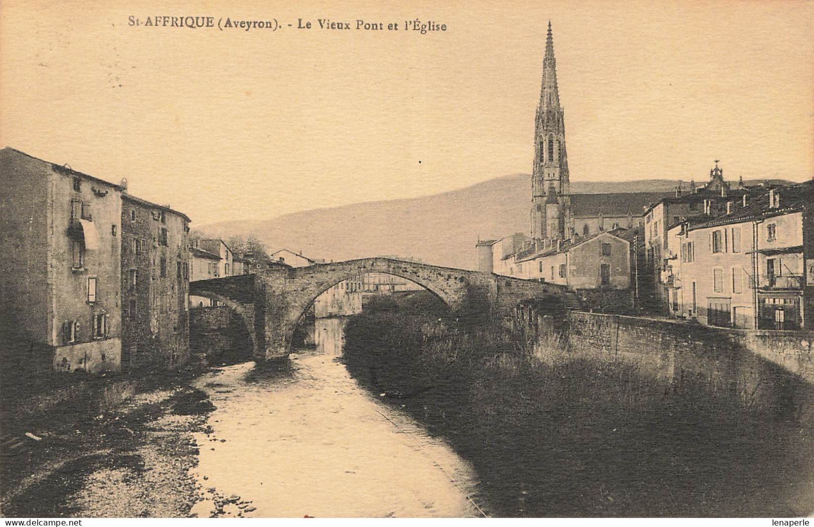 D5877 Saint Affrique Le Vieux Pont - Saint Affrique