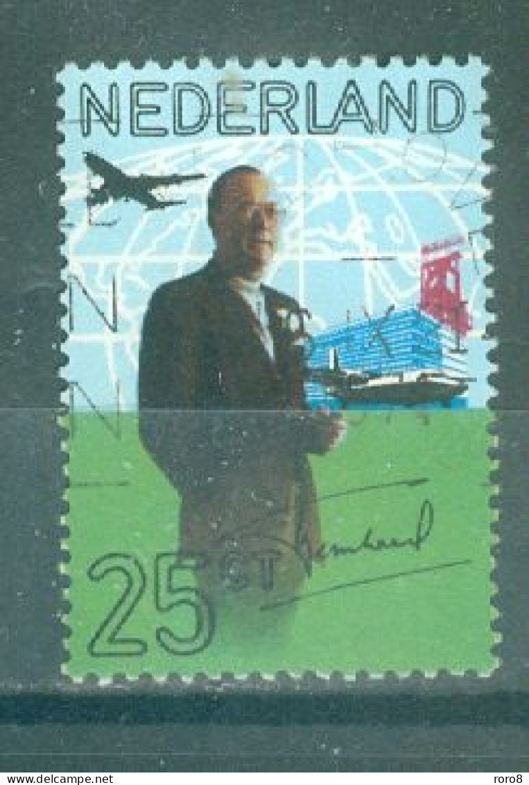 PAYS-BAS - N°936 Oblitéré - 60°anniversaire Du Prince Bernhard. - Used Stamps