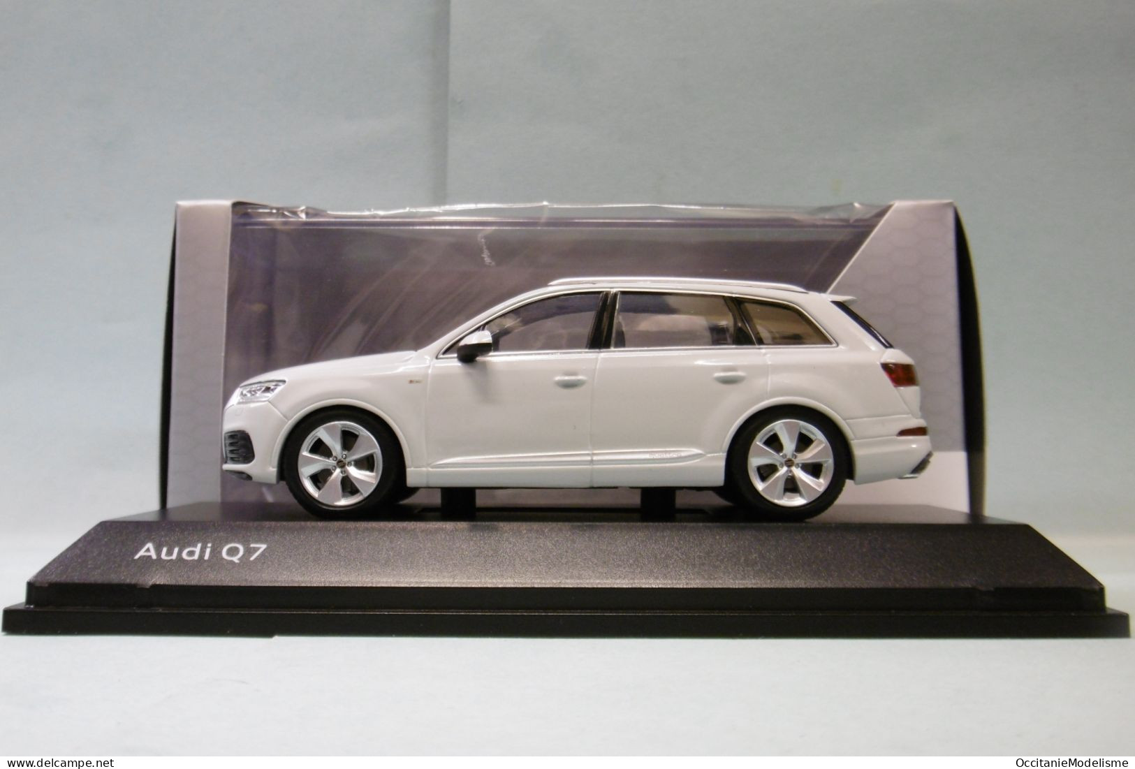 Spark - AUDI Q7 Blanc Neuf NBO 1/43 - Spark