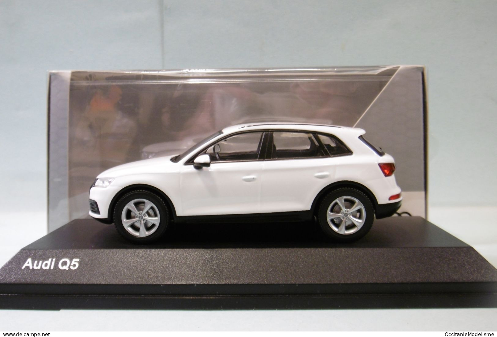 Spark - AUDI Q5 Blanc Neuf NBO 1/43 - Spark