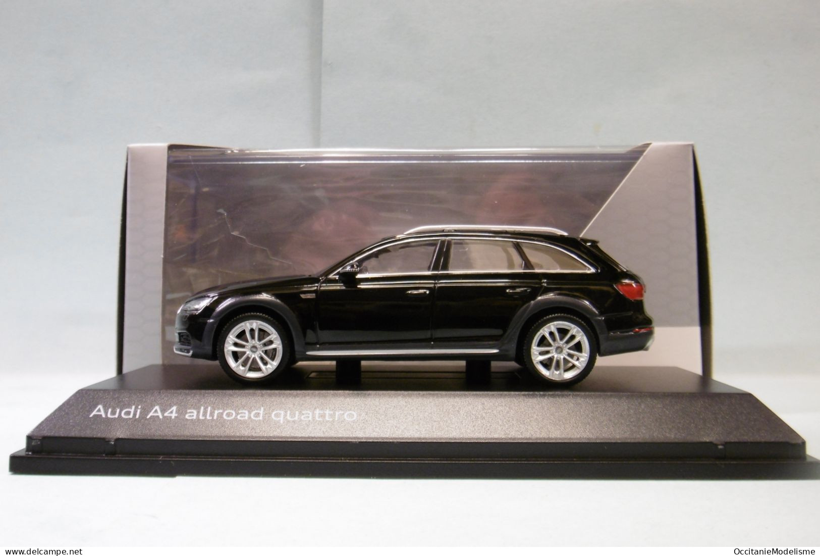 Spark - AUDI A4 Allroad Quattro Noir Neuf NBO 1/43 - Spark