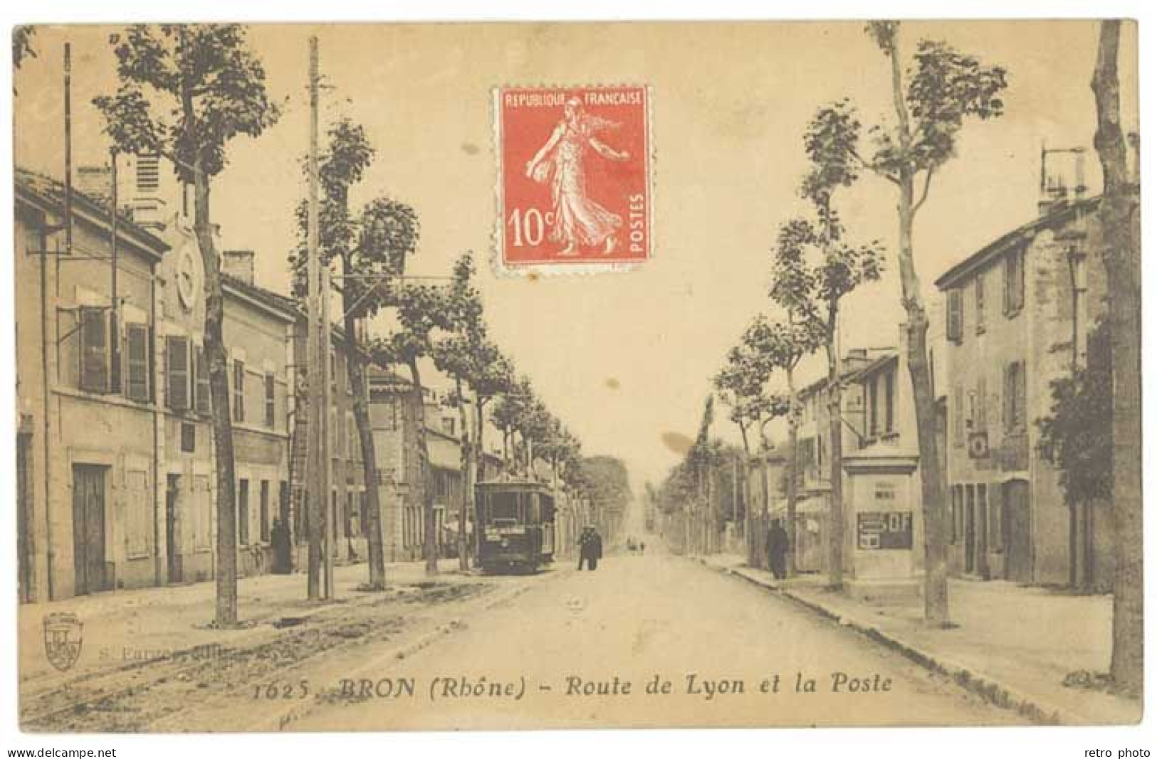 Cpa Bron - Route De Lyon Et La Poste  ( Tramway ) - Bron