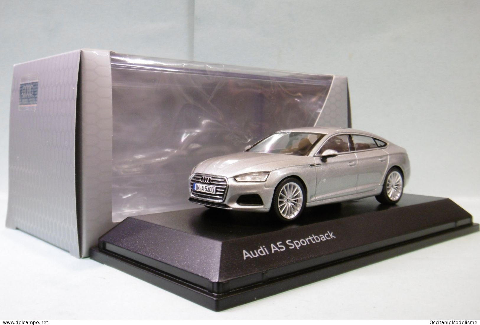 Spark - AUDI A5 SPORTBACK Gris Métallisé Neuf NBO 1/43 - Spark