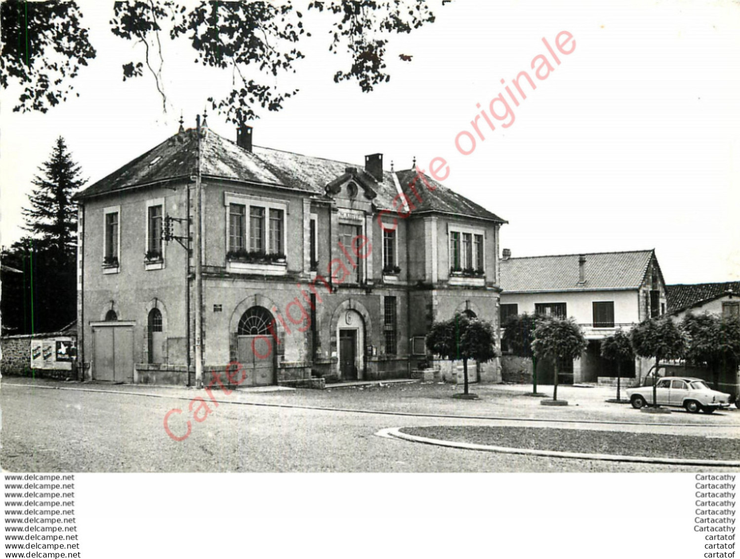 87.  SAINT MATHIEU .  La Mairie . - Saint Mathieu