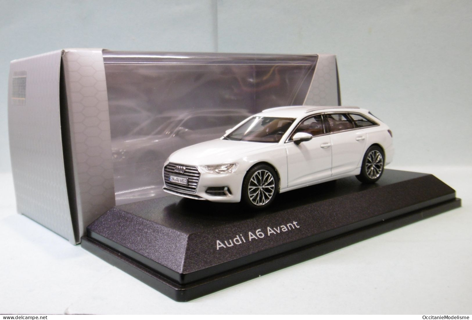 Spark - AUDI A6 AVANT Blanc Neuf NBO 1/43 - Spark