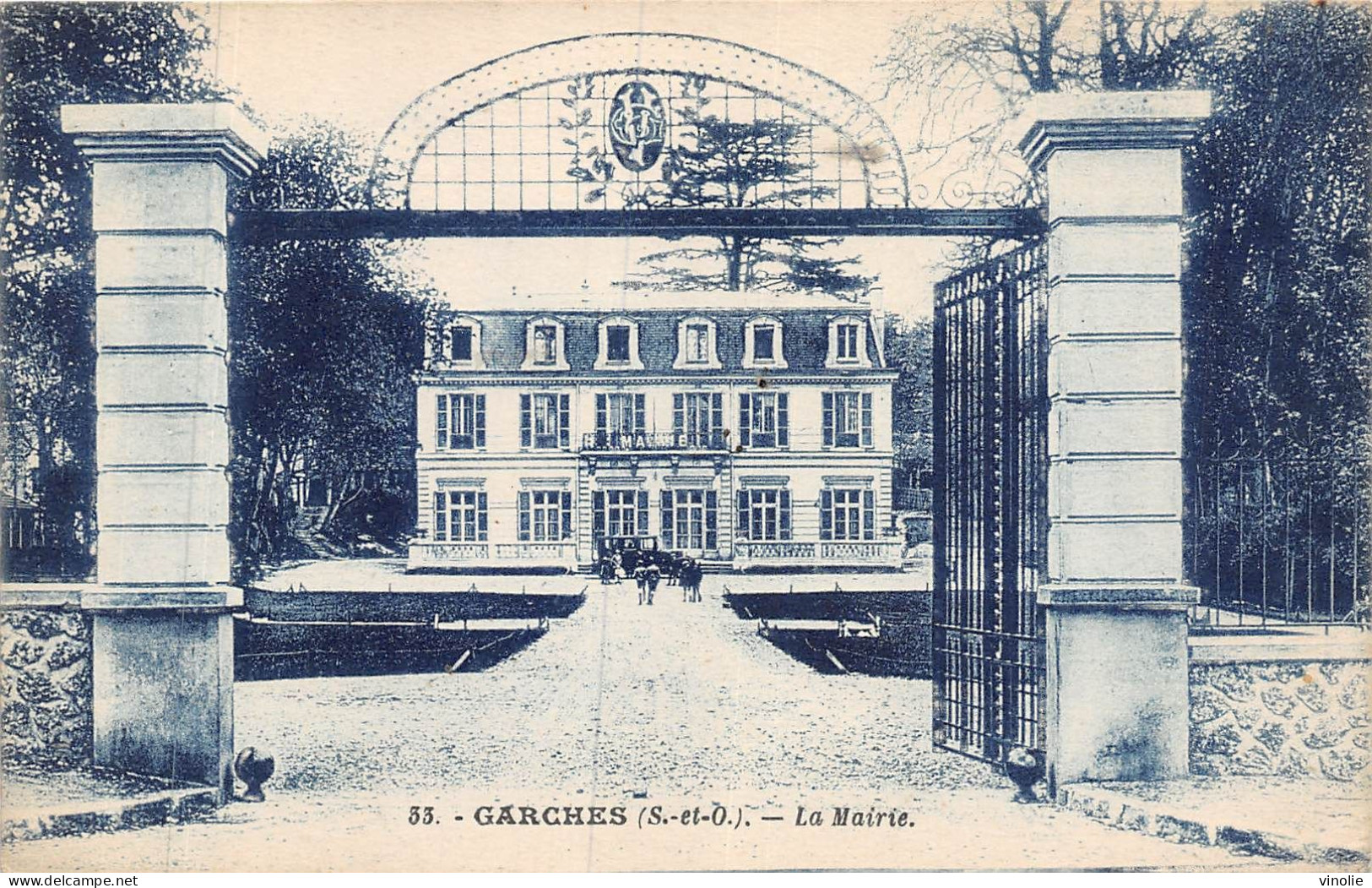 24-4441 : GARCHES. LA MAIRIE - Garches