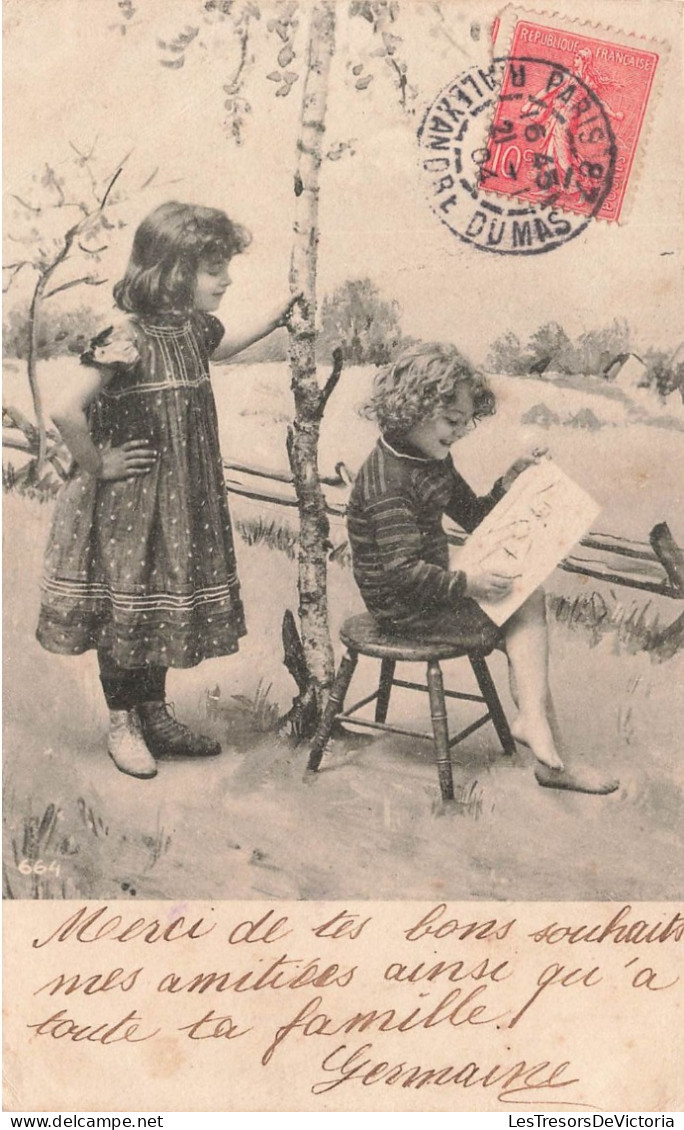 ENFANTS - Des Sœurs S'amusant Ensemble - Carte Postale Ancienne - Szenen & Landschaften