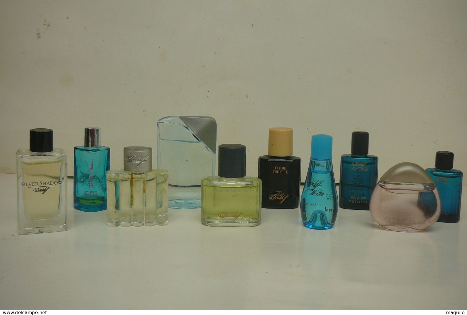 DAVIDOFF : LOT 10  MINIS BON ETAT SANS BOITE //TOUTES DIFFERENTES LIRE Er VOIR ( MANGOPAY OBLOGATOIRE - Miniatures Men's Fragrances (without Box)