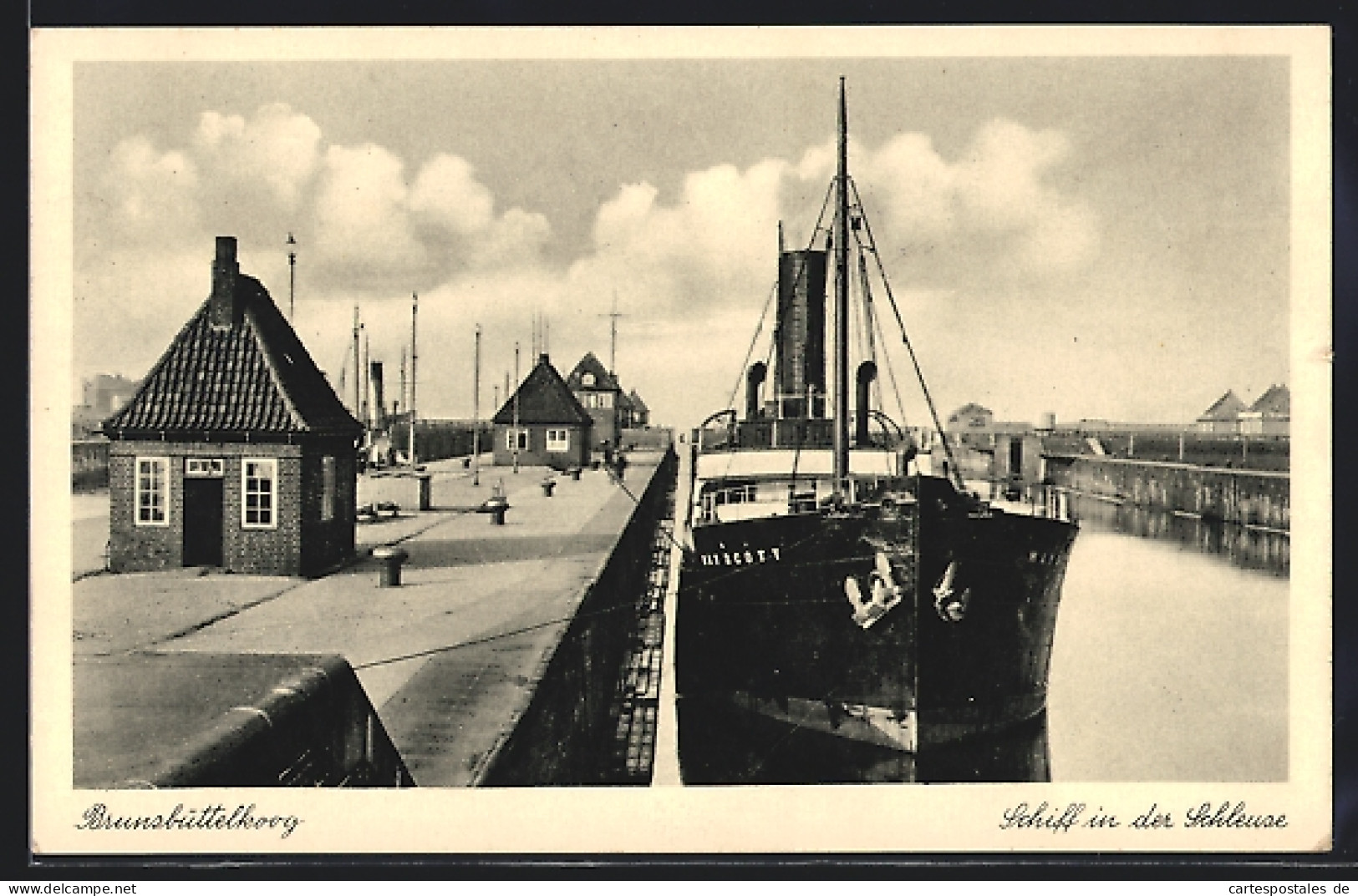 AK Brunsbüttelkoog, Schiff In Der Schleuse  - Brunsbuettel