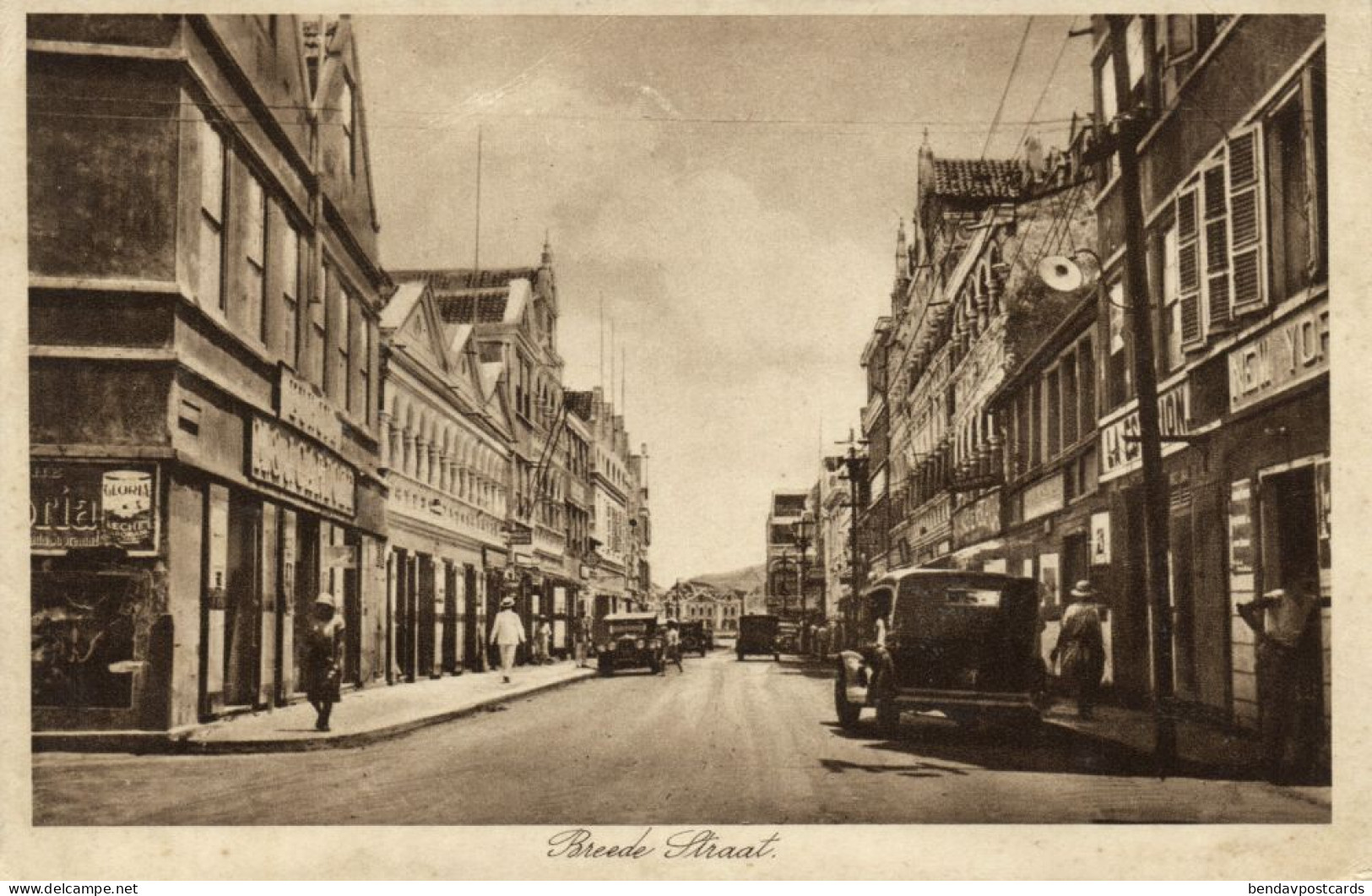 Curacao, D.W.I., WILLEMSTAD, Breede Straat, Calle Ancha, Cars (1930s) Postcard - Curaçao