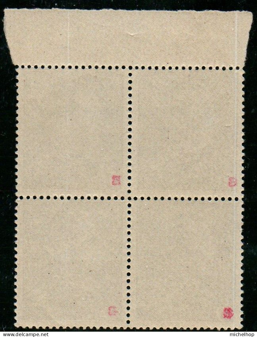 N° 433 XX En Bloc De 4 Avec Variété "Col Blanc" - 1936-51 Poortman