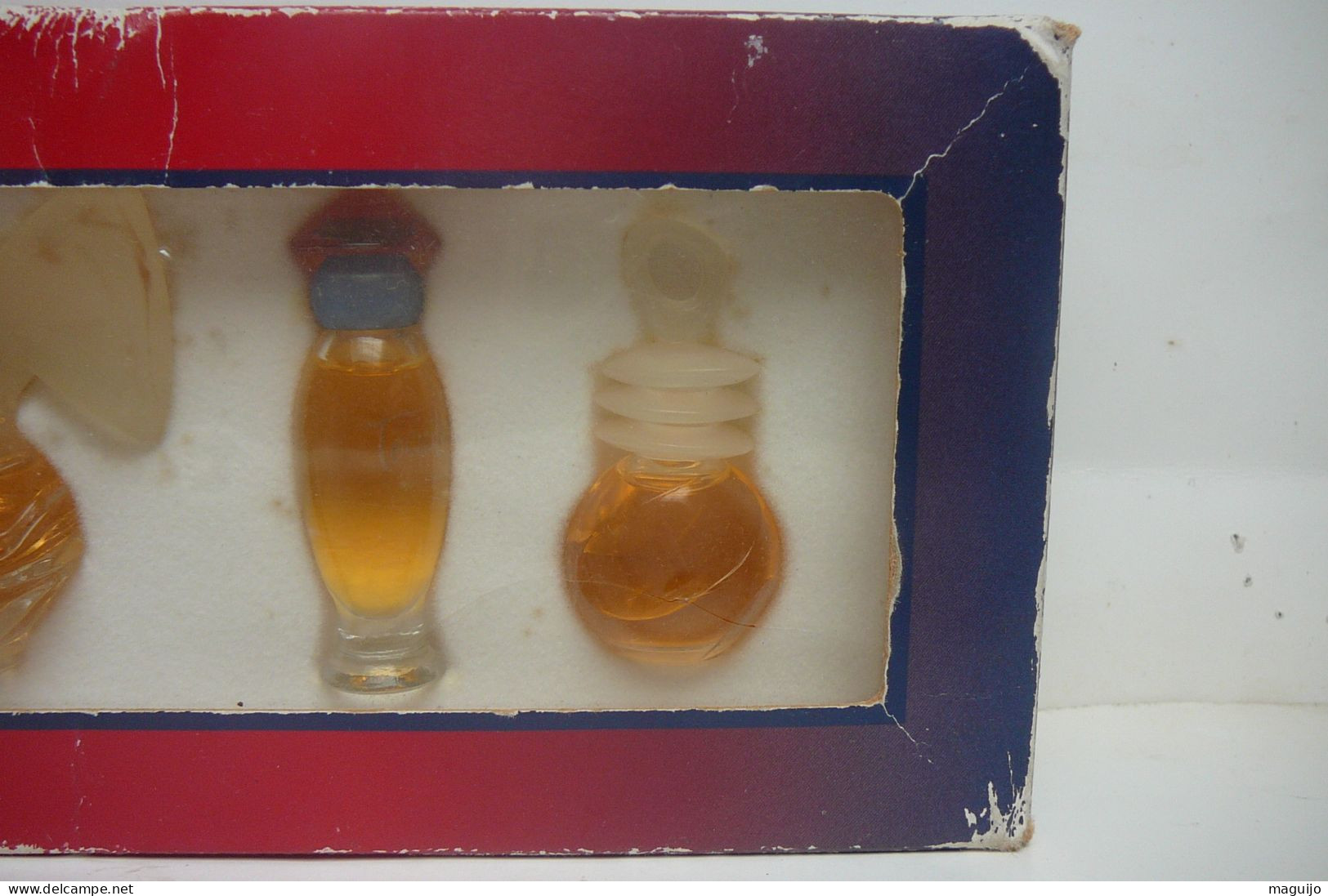DALI,LALIQUE ,ROCHAS ...COFFRET ( Abimé) 5 MINIS PLEINES ET EN BON ETAT //LIRE Et VOIR ( MANGOPAY OBLIGATOIRE) - Miniatures Womens' Fragrances (in Box)