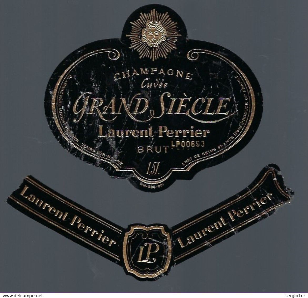 Etiquette Champagne  Brut La Cuvée Grand Siècle LP00693 Laurent Perrier Tours Sur Marne  Marne 51 Avec Sa Collerette - Champagner